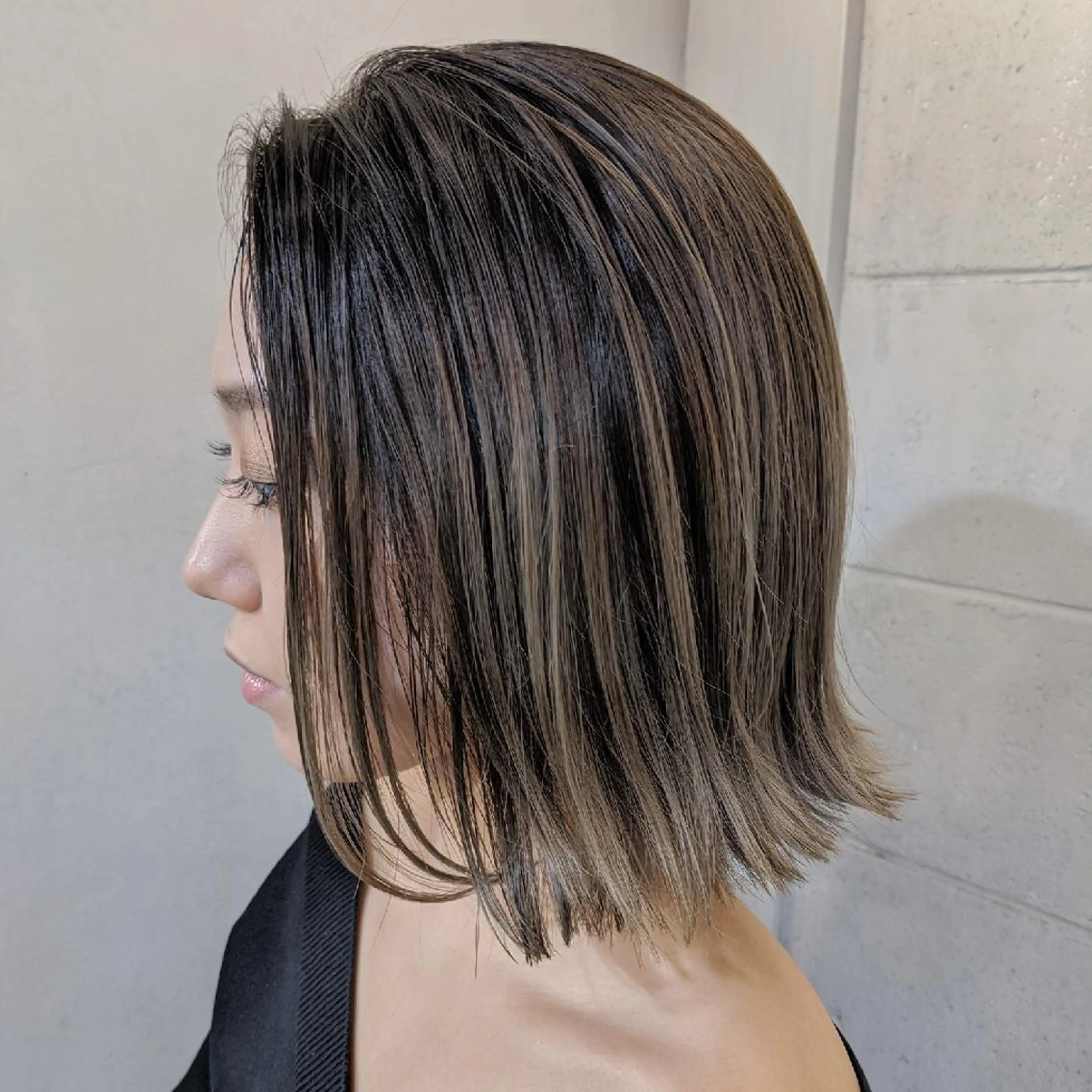 ショート カラー バレイヤージュ レイヤーカット ヘアカラー KAIBORI ASUKAのヘアスタイル