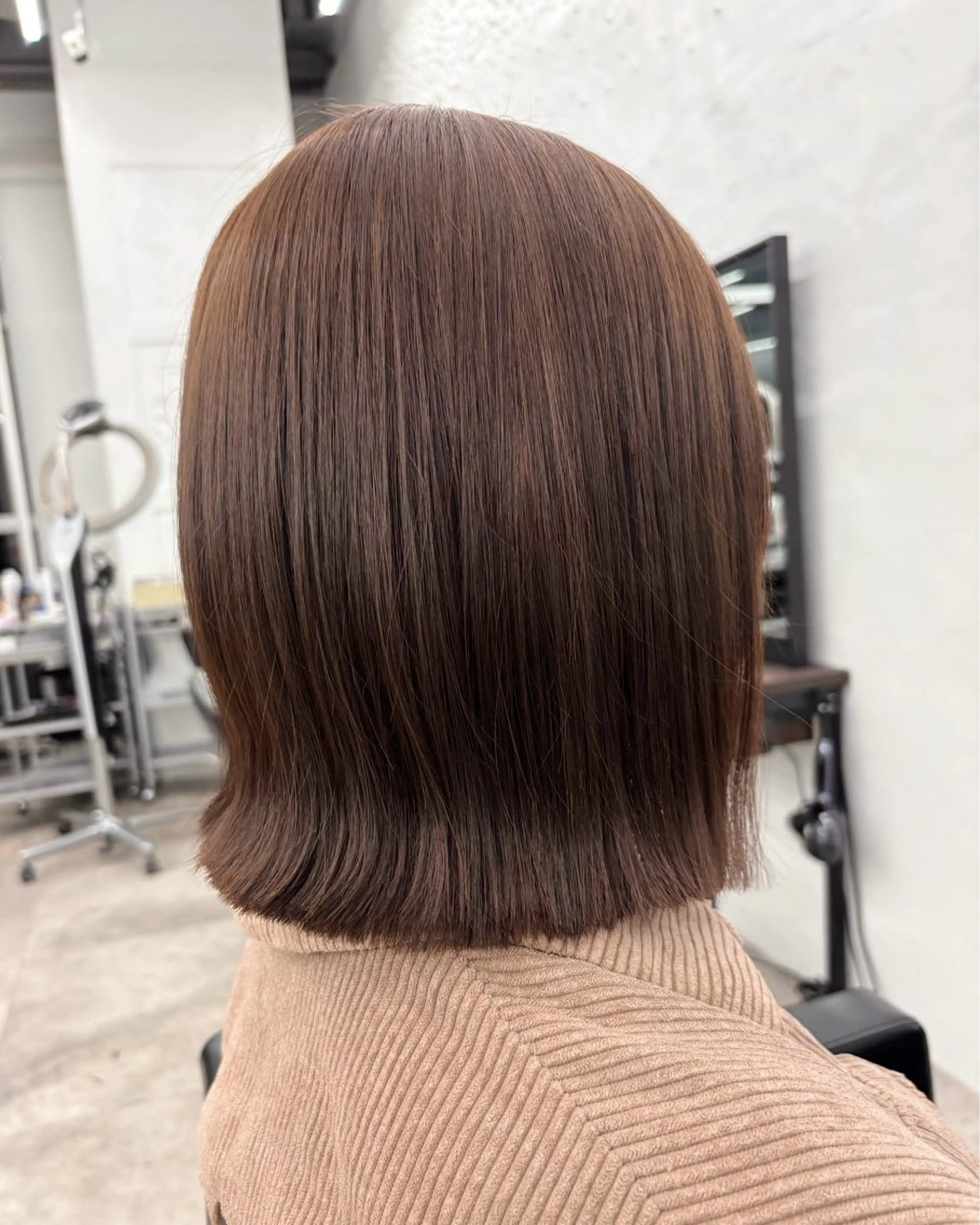 ショート カラー ヘアアレンジ ボブ 外ハネヘア 🌱ボブ/レイヤー/ ベージュ/あやみ✨のヘアスタイル