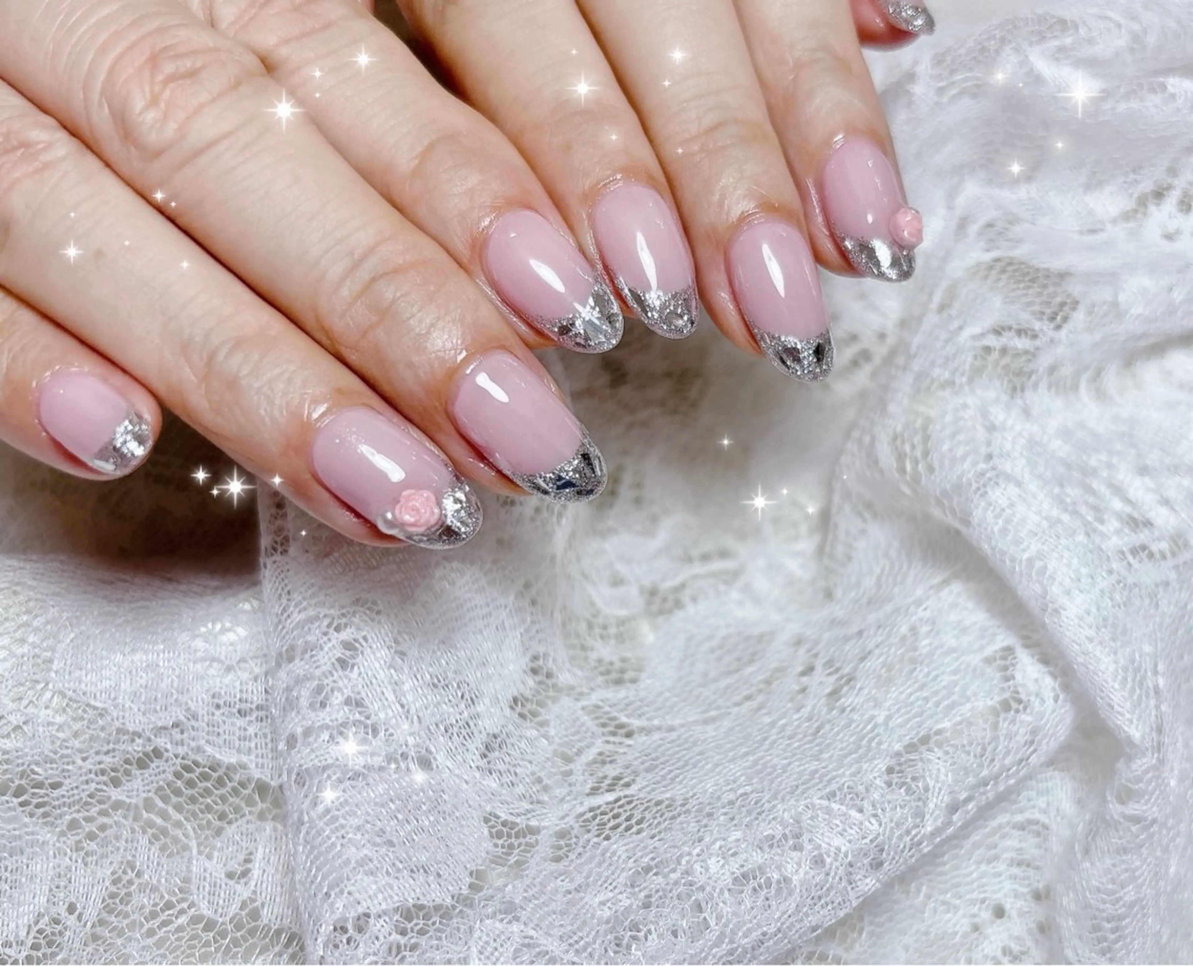 ネイル フレンチネイル ガラスフレンチ ハンドネイル FLARE NAIL フレアネイルのネイルデザイン