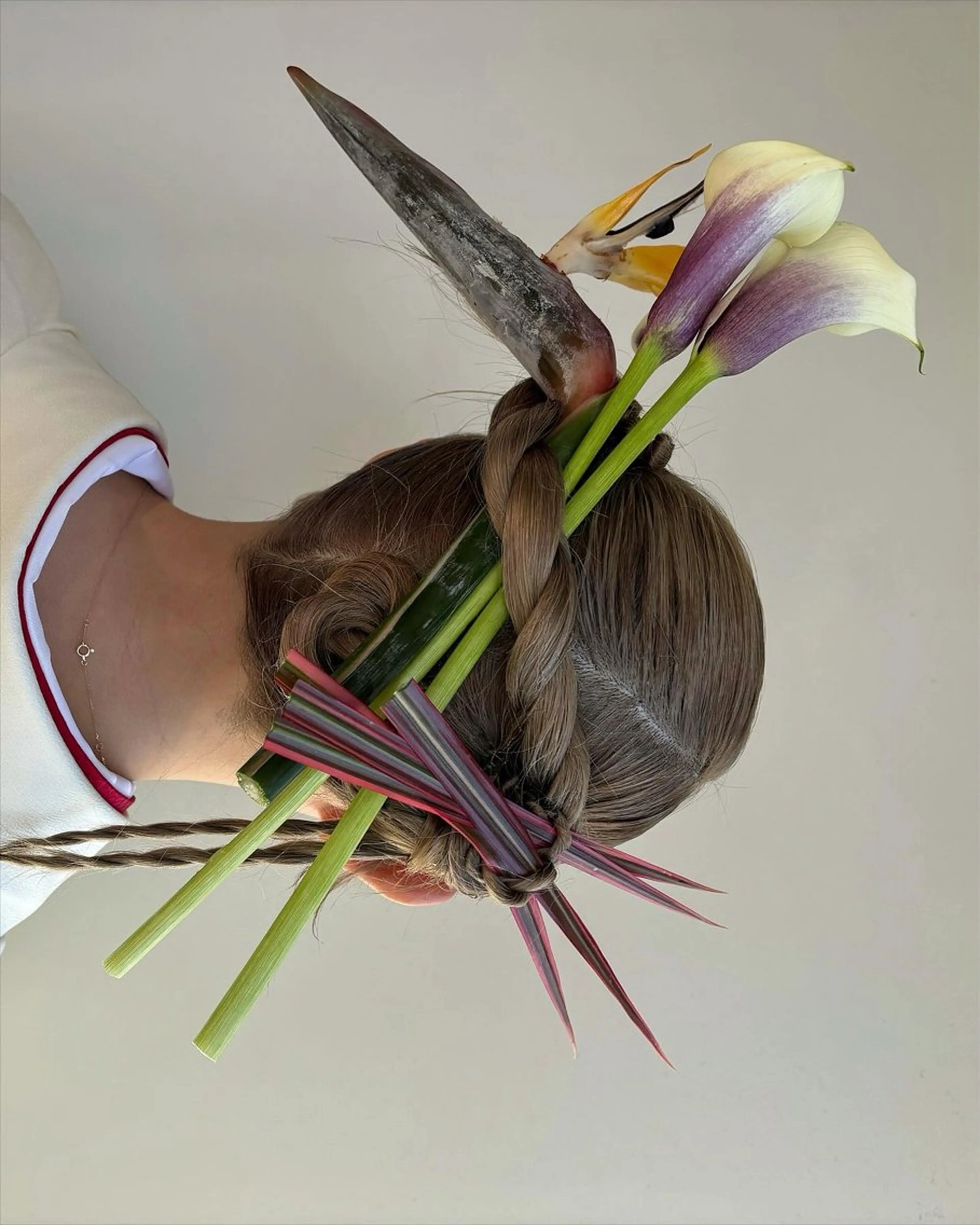 ロング ヘアアレンジ 成人式 結婚式・ブライダル 卒業式のヘアスタイル 髪質改善/縮毛矯正/ 艶カラー/ヘッドスパのヘアスタイル