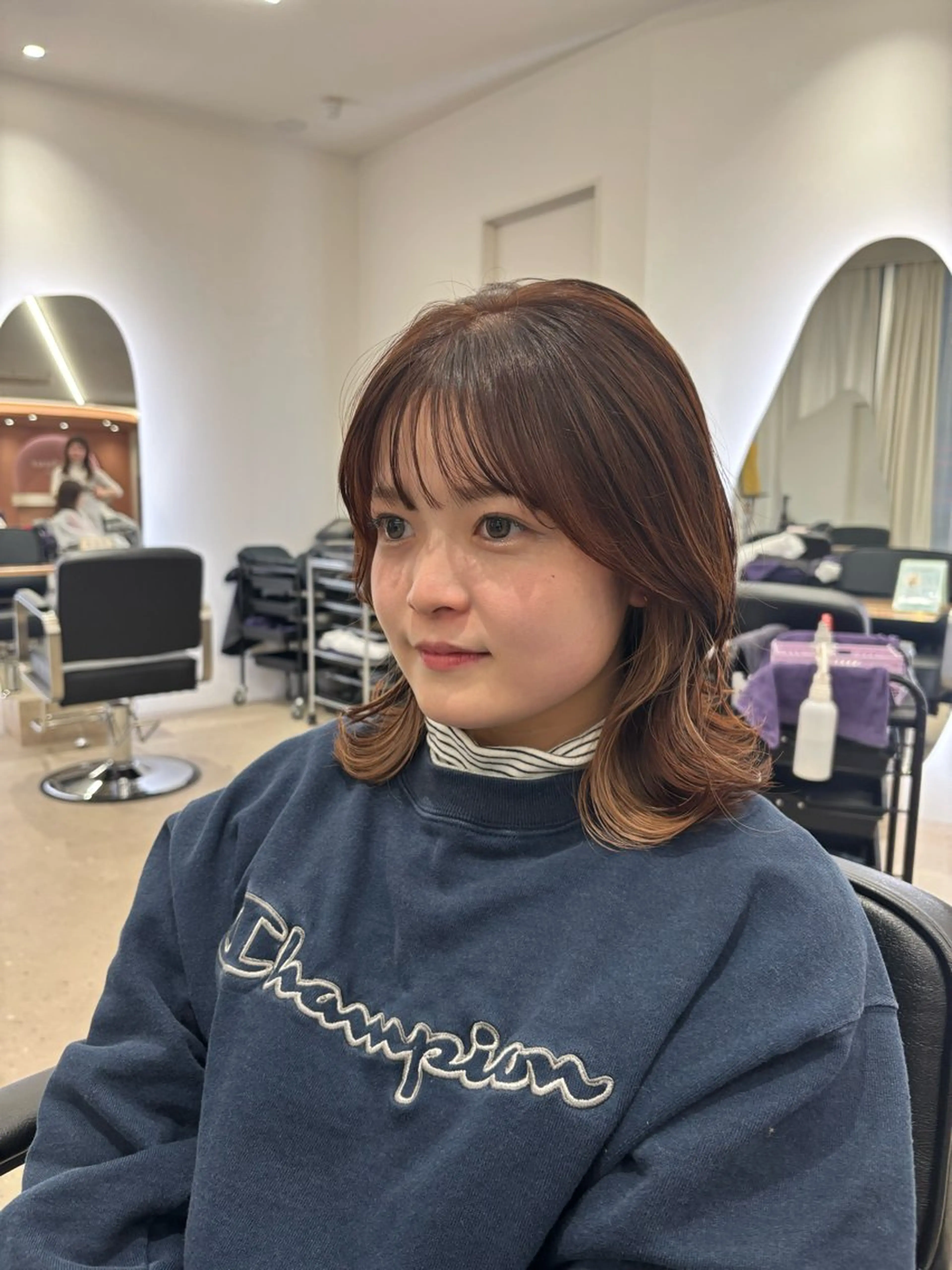 ミディアム ミディアムレイヤー レイヤーカット ボブ 西宮北口/みなみのヘアスタイル