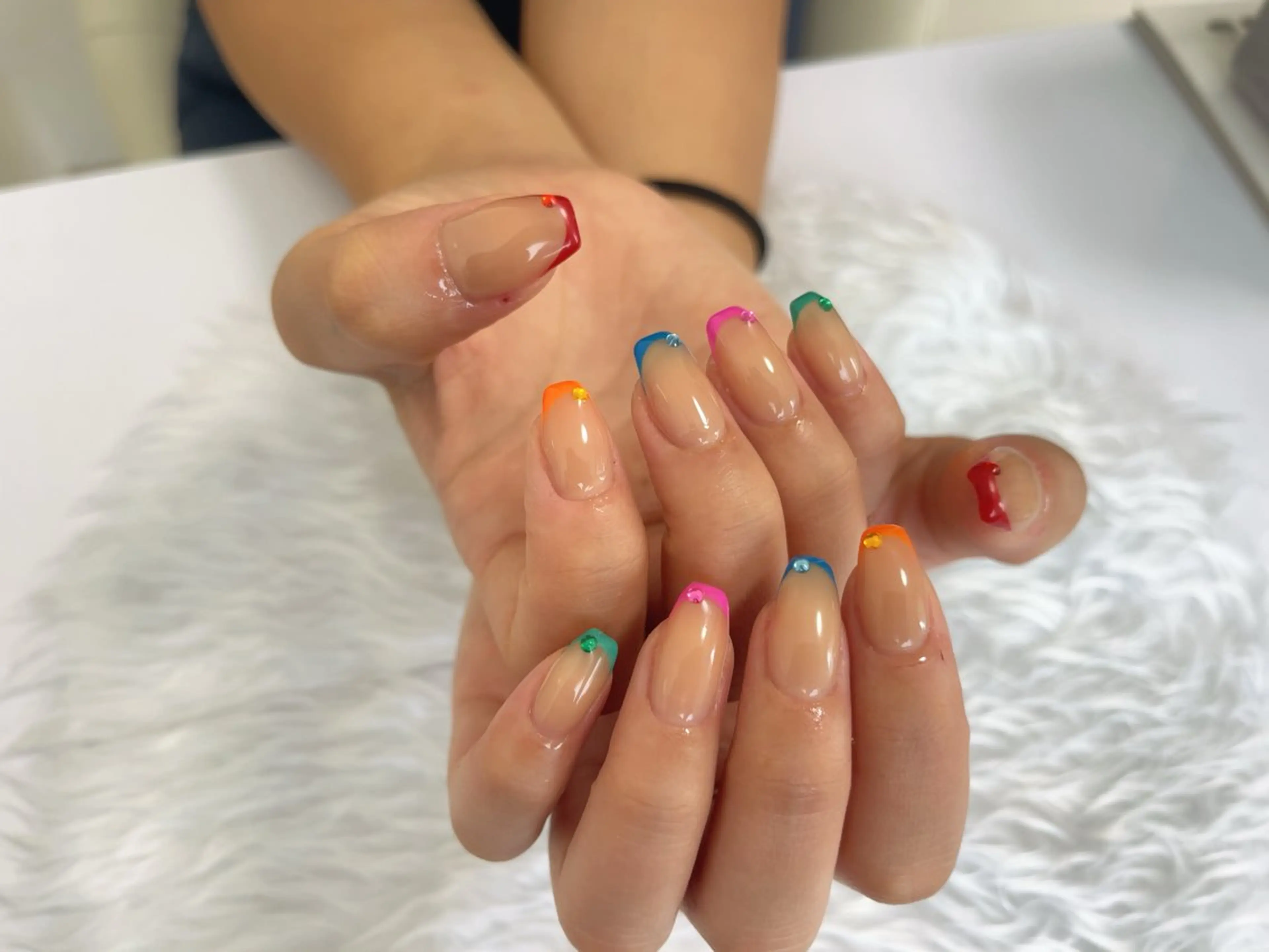 ネイル ハンドネイル プライベートサロン featherのネイルデザイン