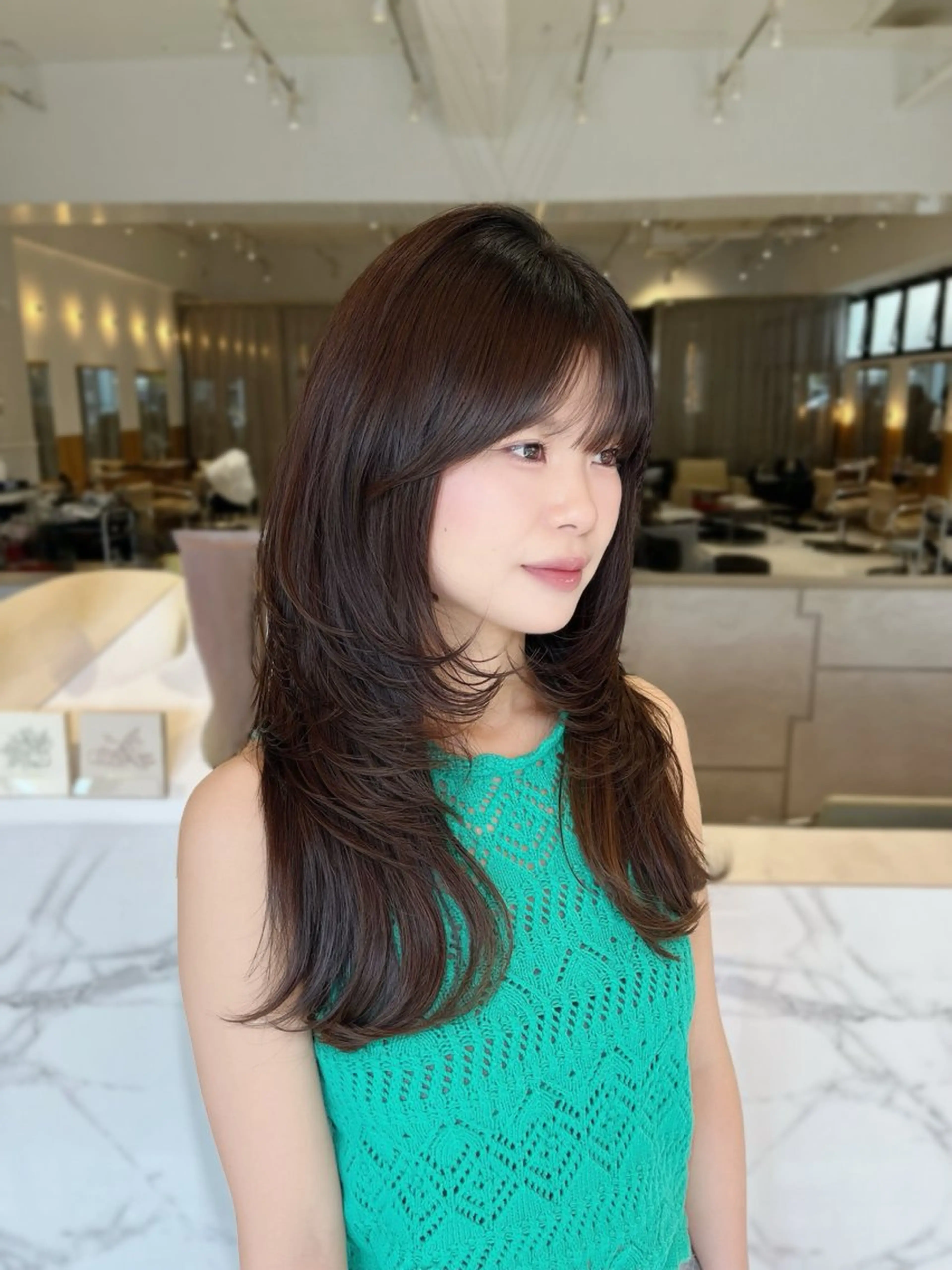 ロング ハッシュカット レイヤーカット haruna .のヘアスタイル