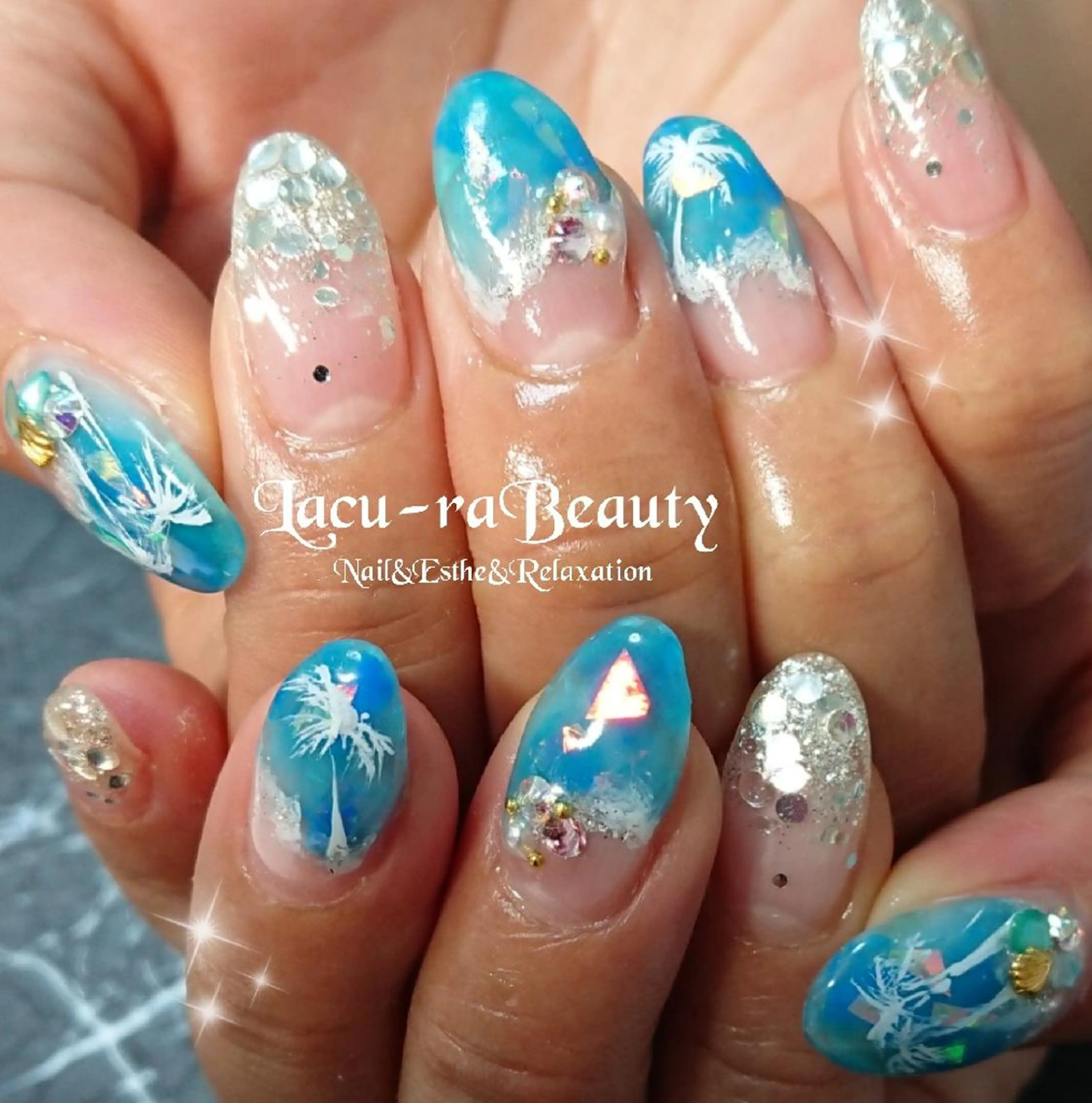 ネイル 小顔と腸の専門店 ラクーラビューティのエステ・リラクイメージ