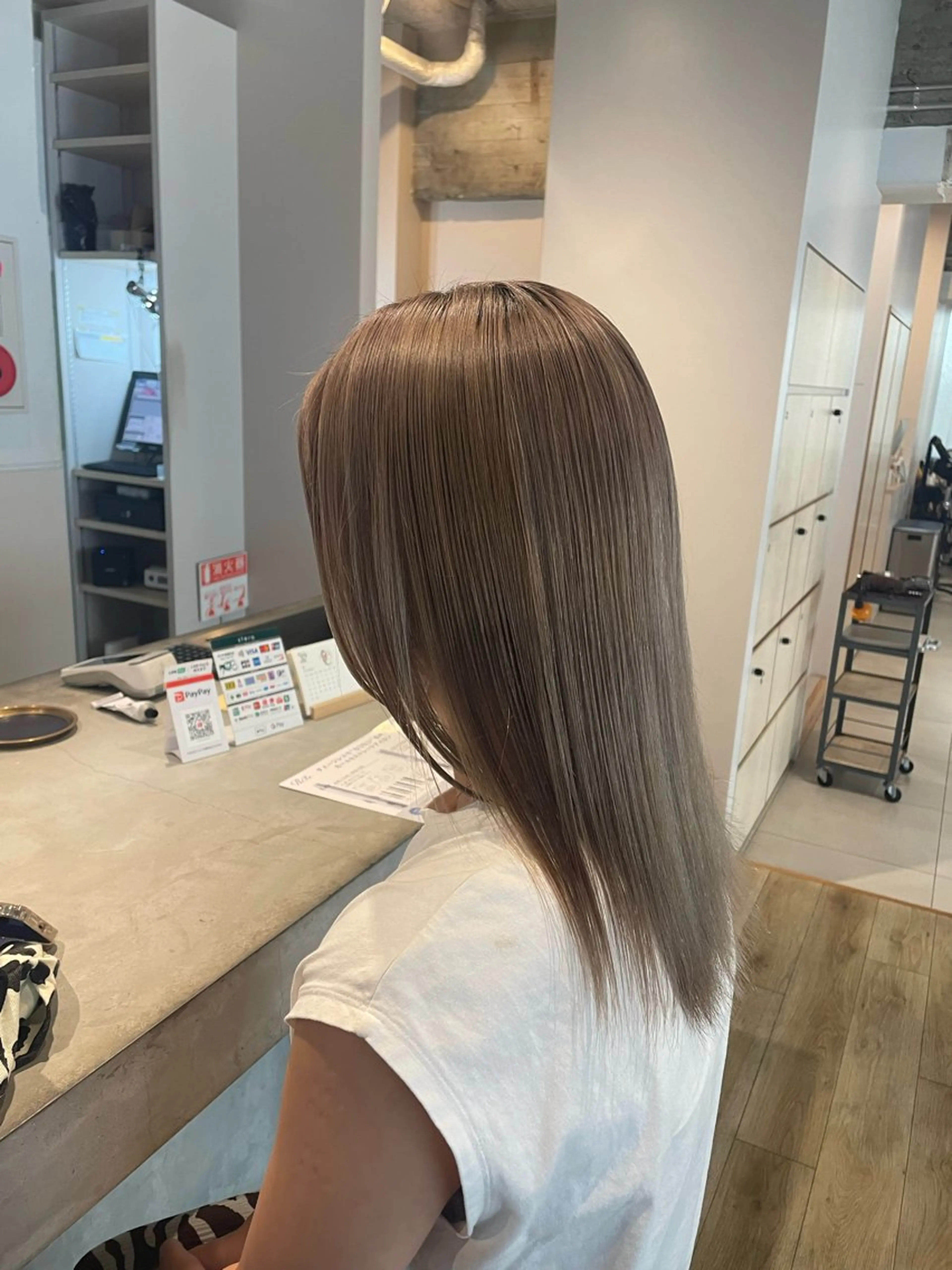 カラー まとい  ︎︎のヘアスタイル