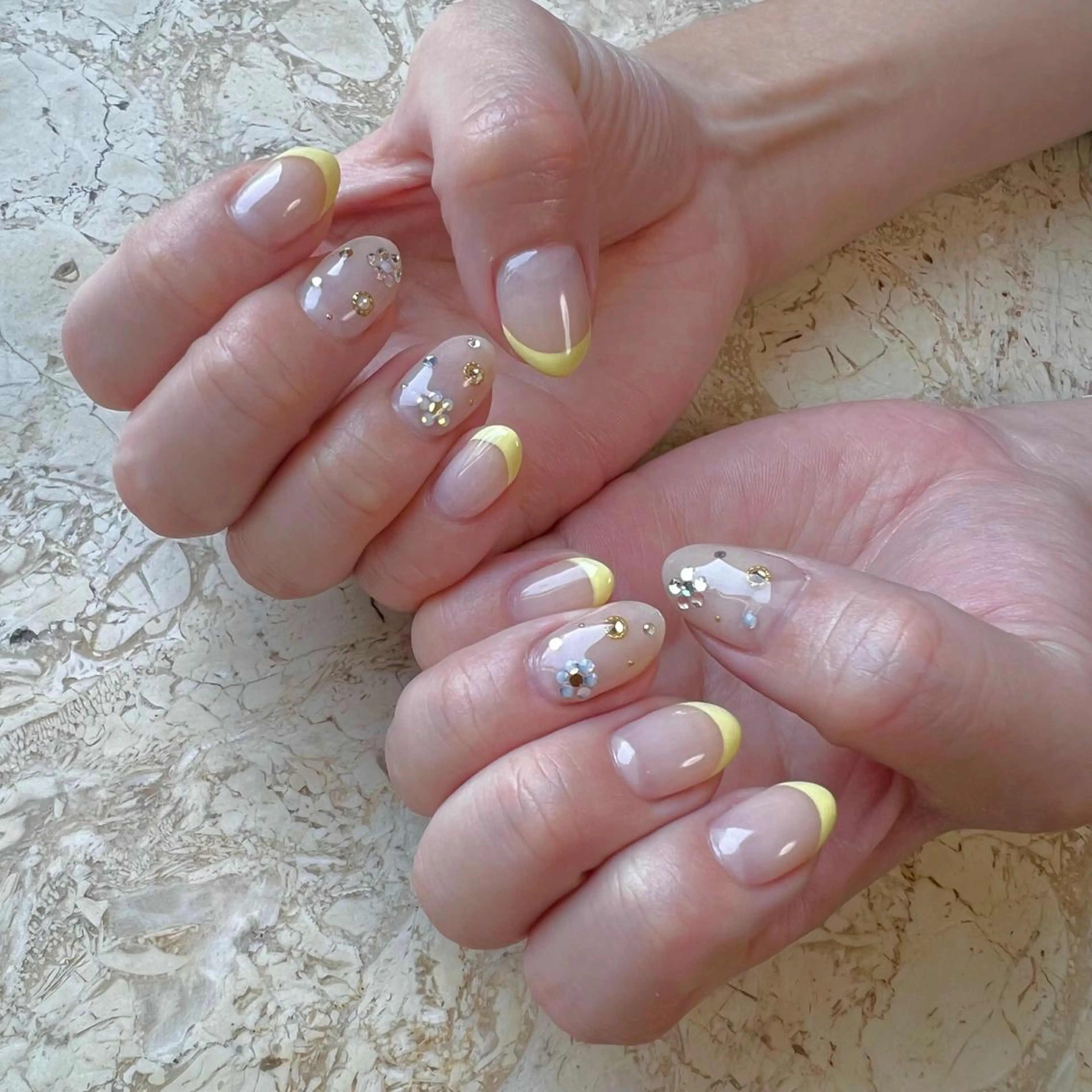 ネイル ハンドネイル フットネイル nail salon mieux(ミュー)のマツエク・マツパデザイン