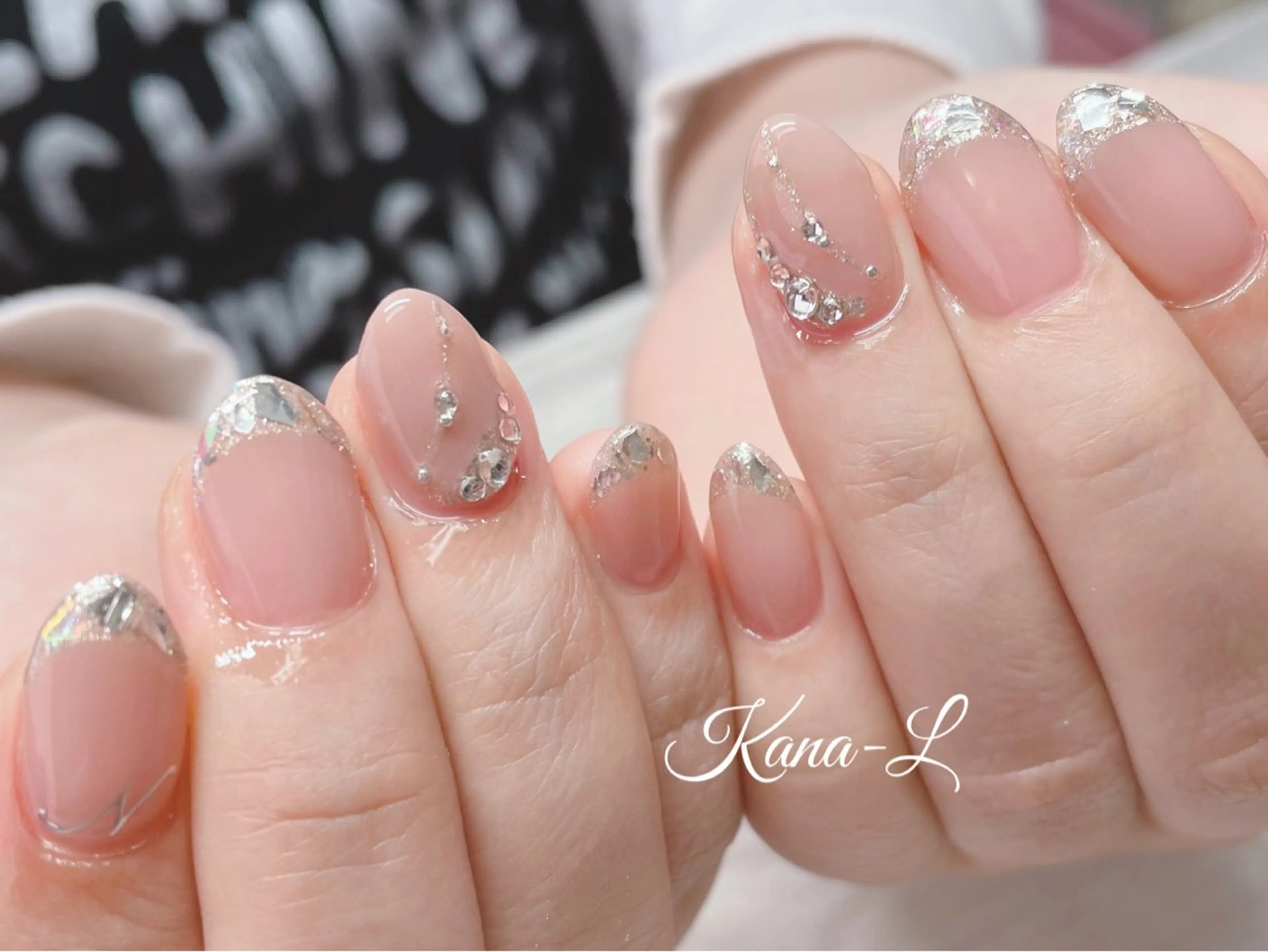 ネイル フレンチネイル ジェルネイル ガラスフレンチ キラキラネイル パラジェル 芦辺 香奈のネイルデザイン