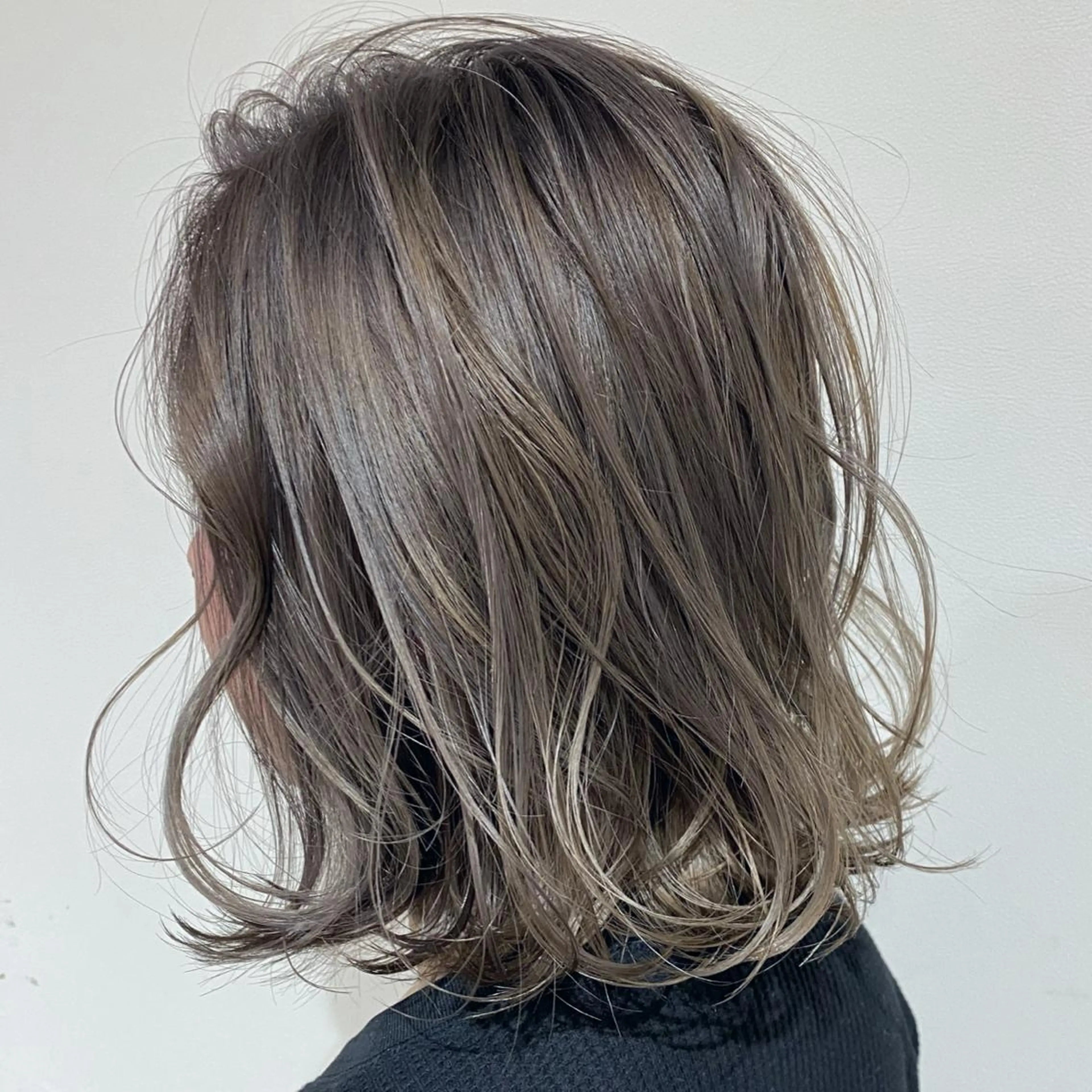 ショート カラー カット ヘアカラー トリートメント 髪質改善カラー韓国風 レイヤーtudaのヘアスタイル