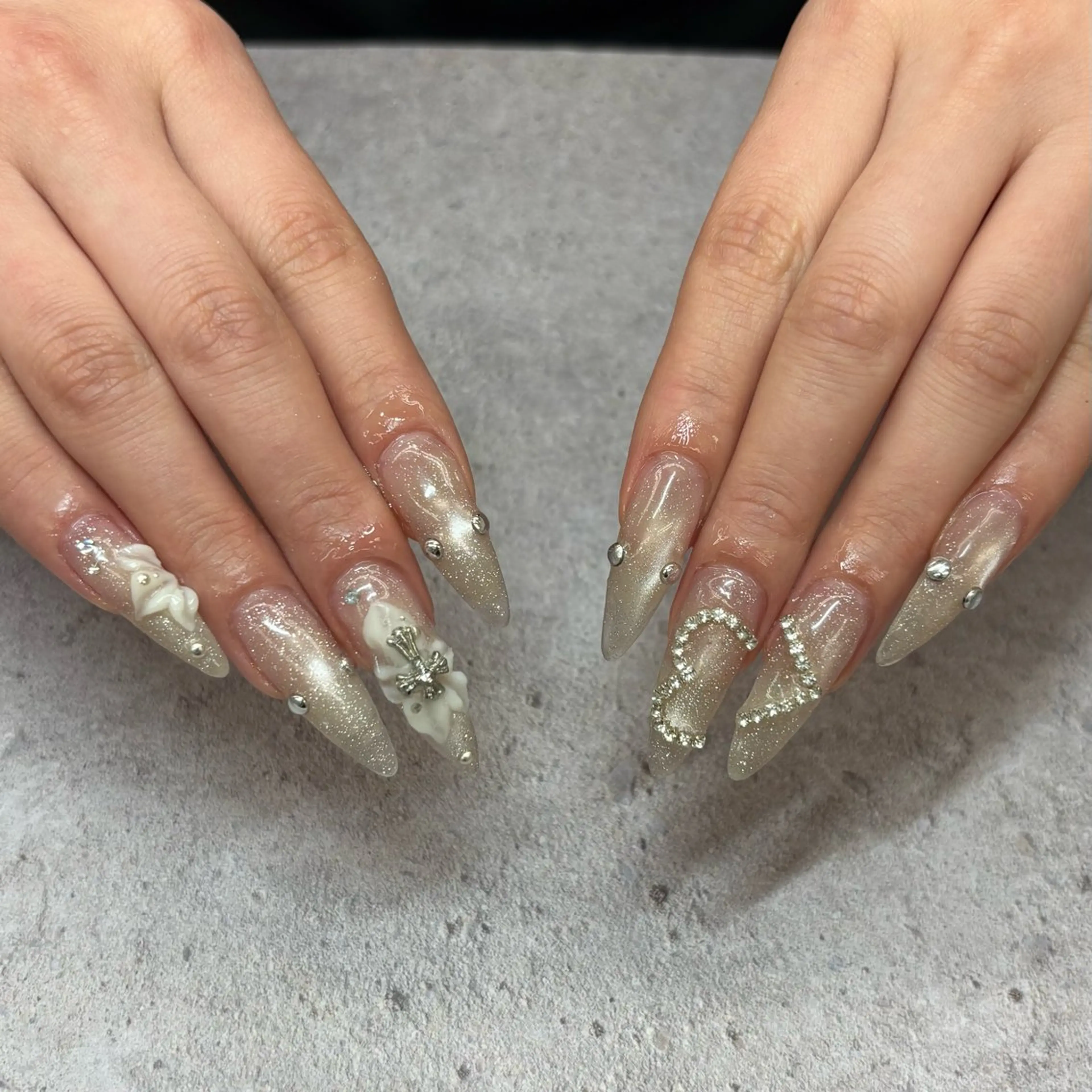 ネイル ハンドネイル Bianca浦和🍀 suminaのネイルデザイン