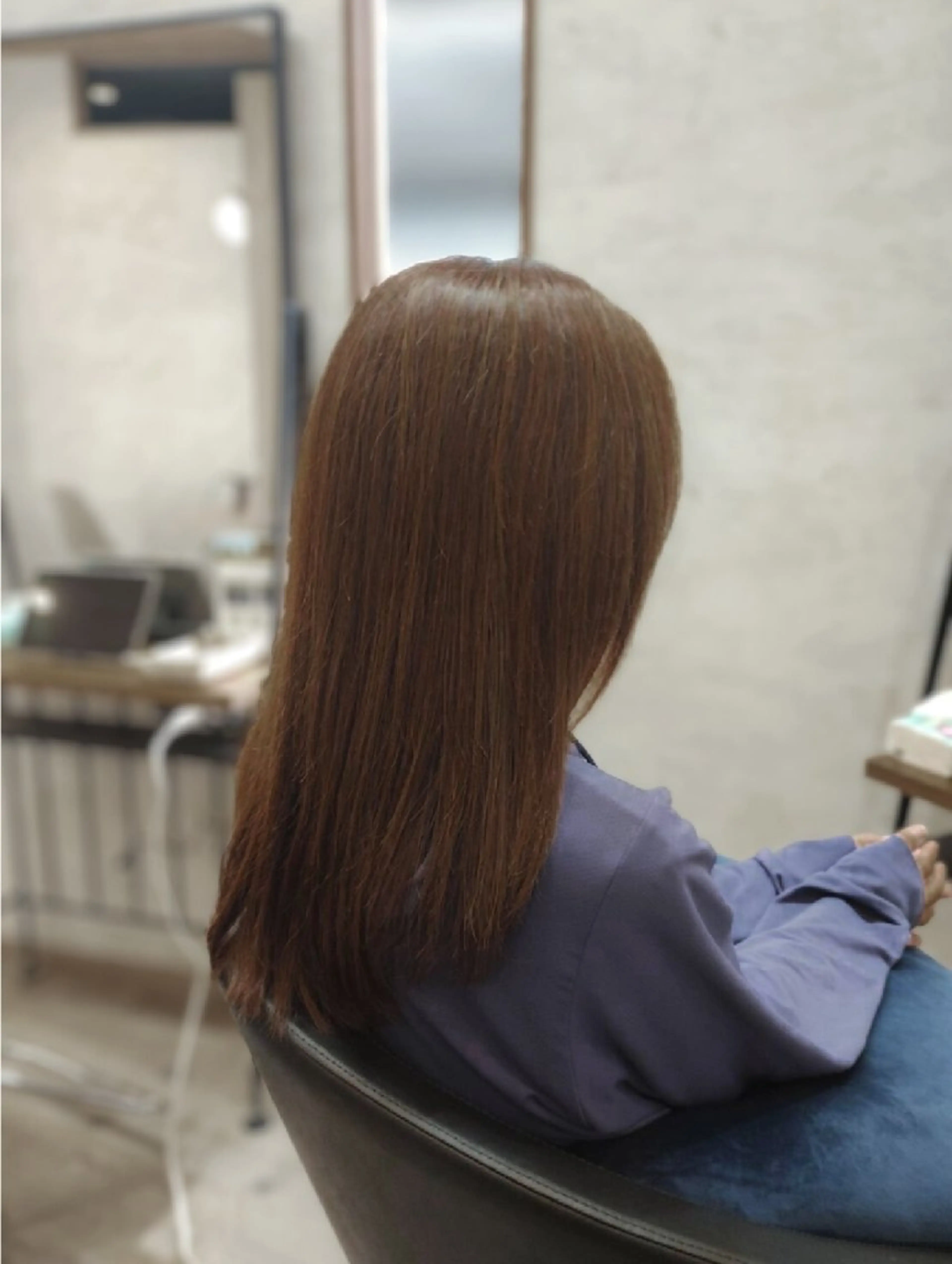 【艶オーガニックカラー】白髪染め全体カラー(8〜9トーンまでの艶感仕上げ)の写真