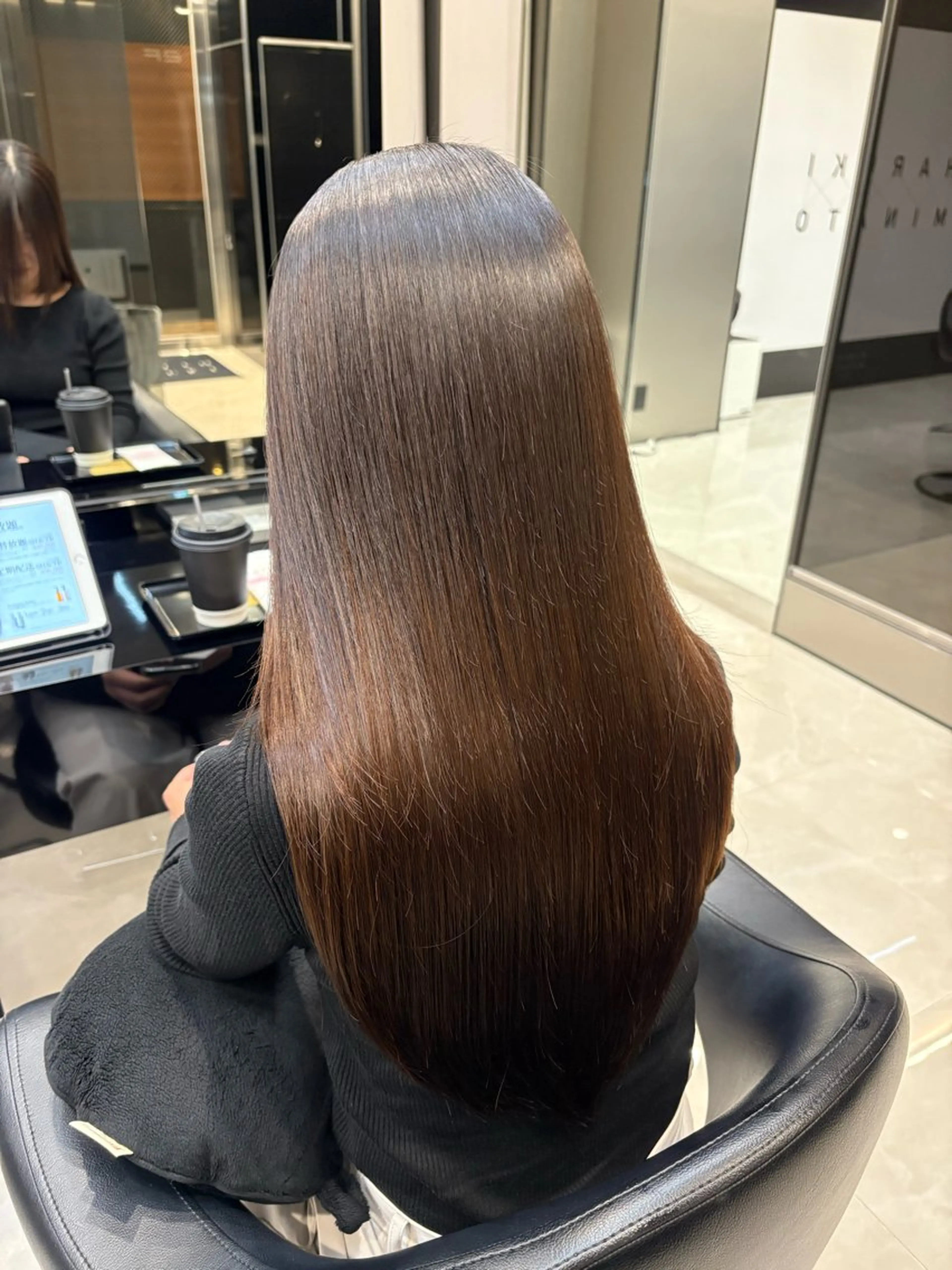 ロング 髪質改善 縮毛矯正 秋屋 美々梨のヘアスタイル