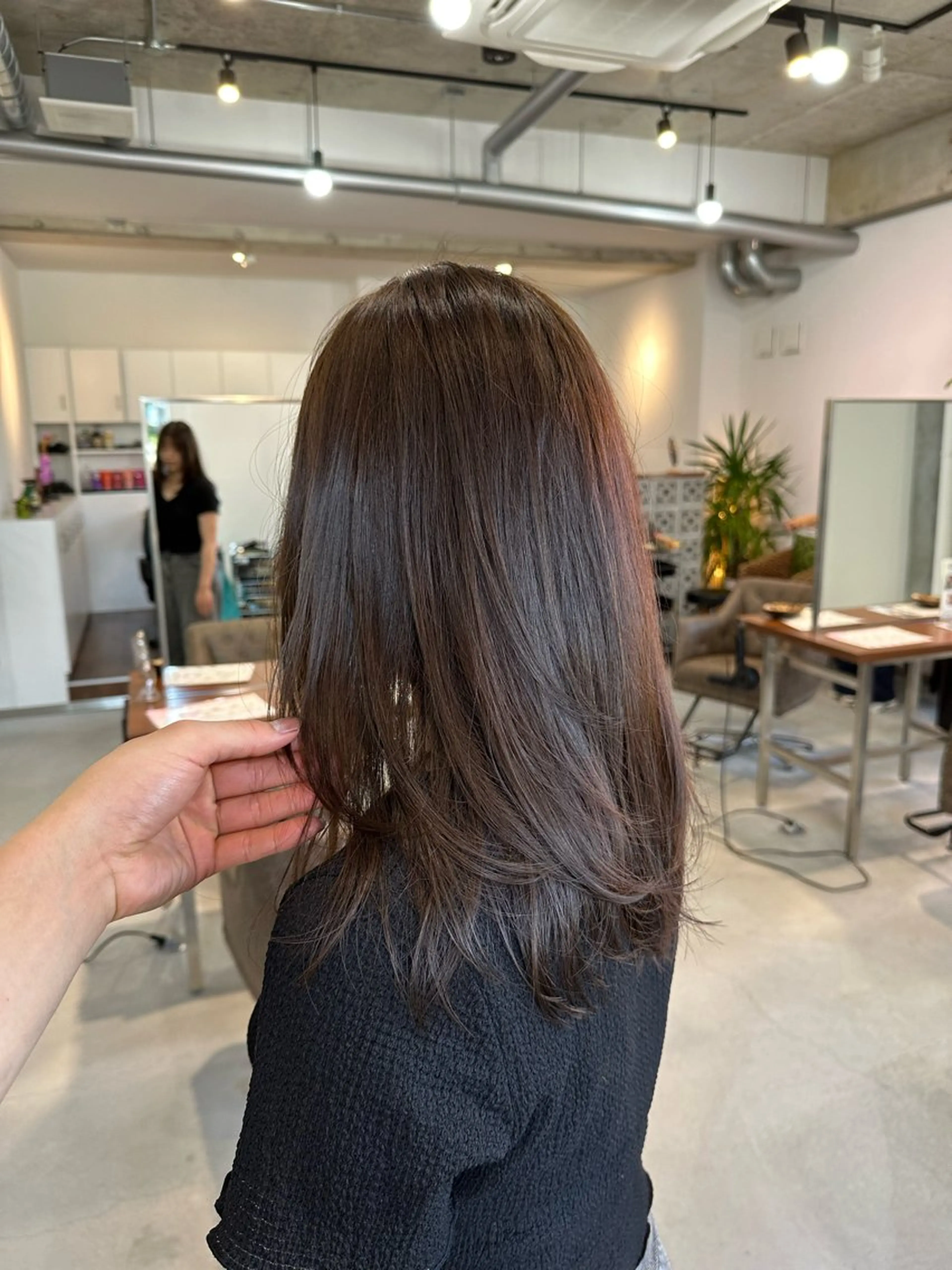 セミロング 顔周りカット レイヤーカット カット ヘアカラー トリートメント カイリ /レイヤーカットのヘアスタイル