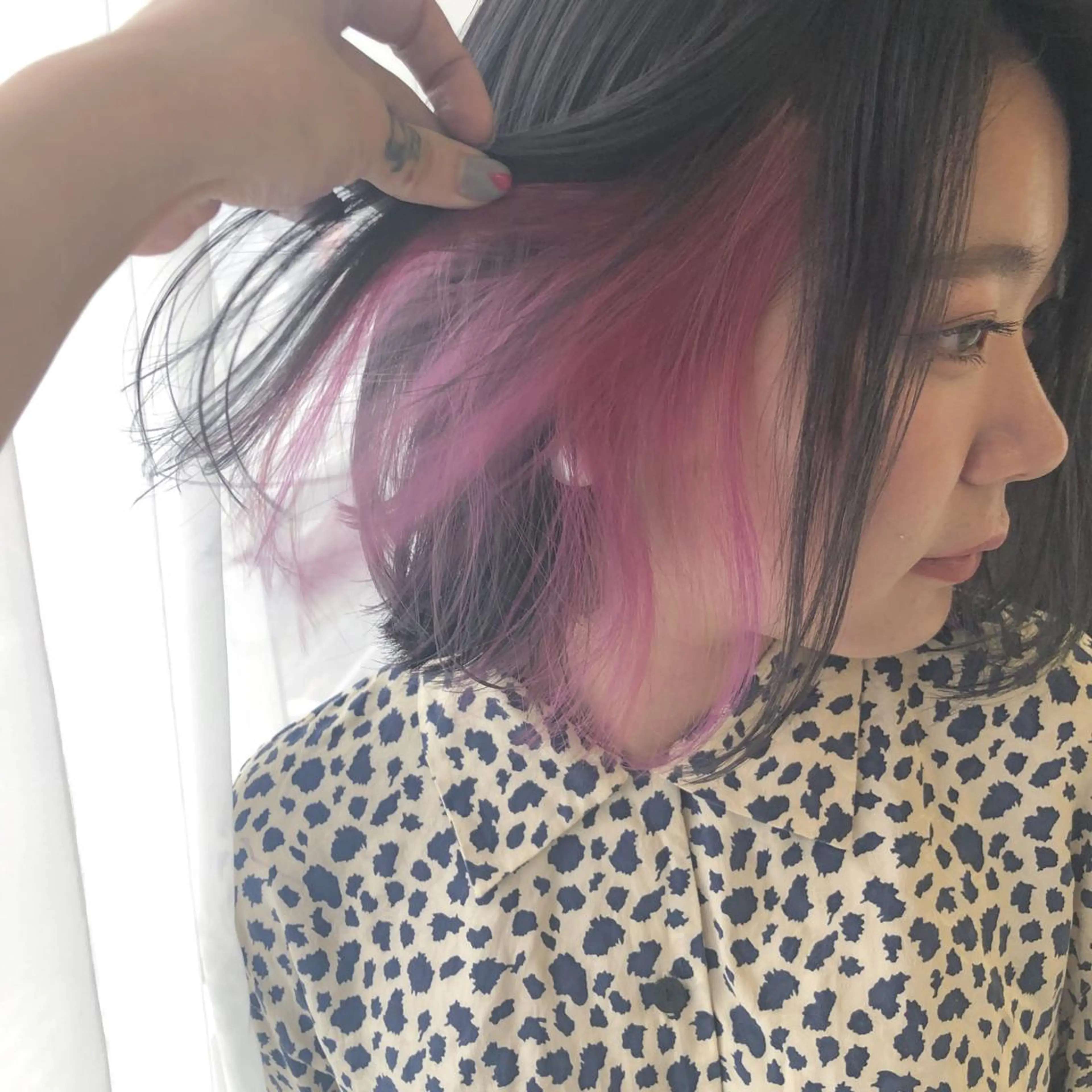 ミディアム カラー ブリーチ インナーカラー ORIKA 美容室のヘアスタイル