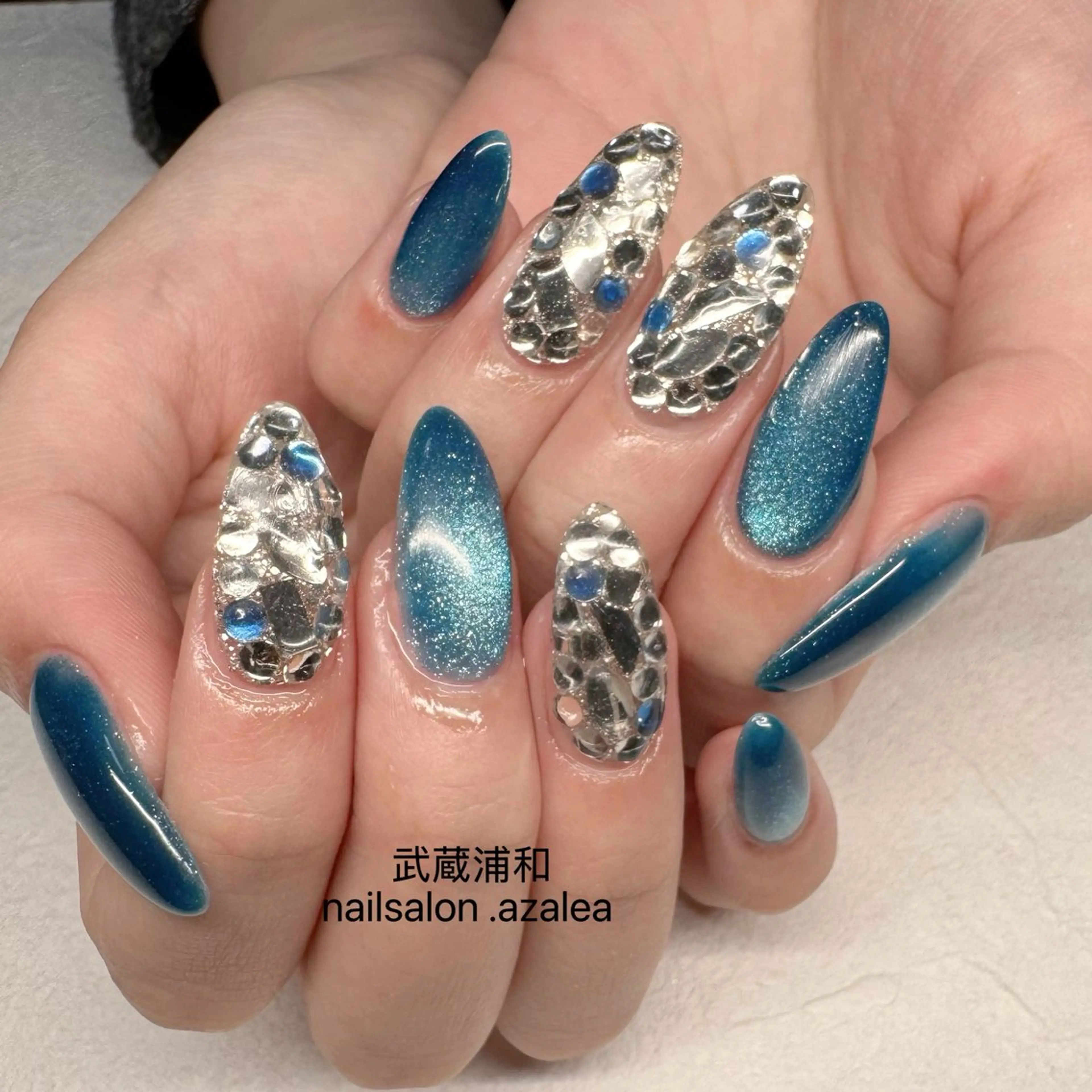 ネイル ハンドネイル R inのネイルデザイン