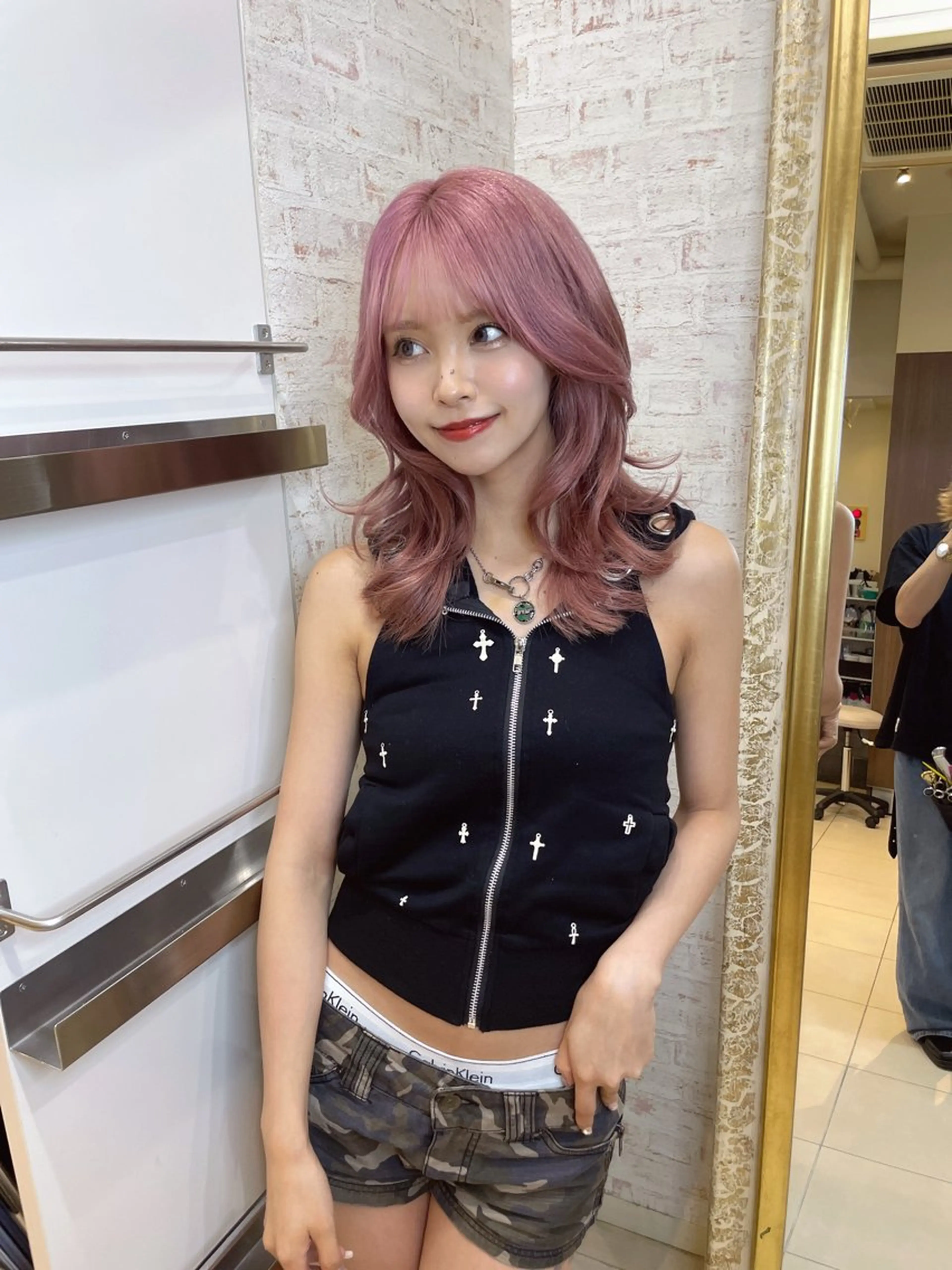 セミロング カラー ブラウンカラー ピンクカラー ピンクブラウン 🩵アンブレラカラー 髪質改善　丸尾】のヘアスタイル