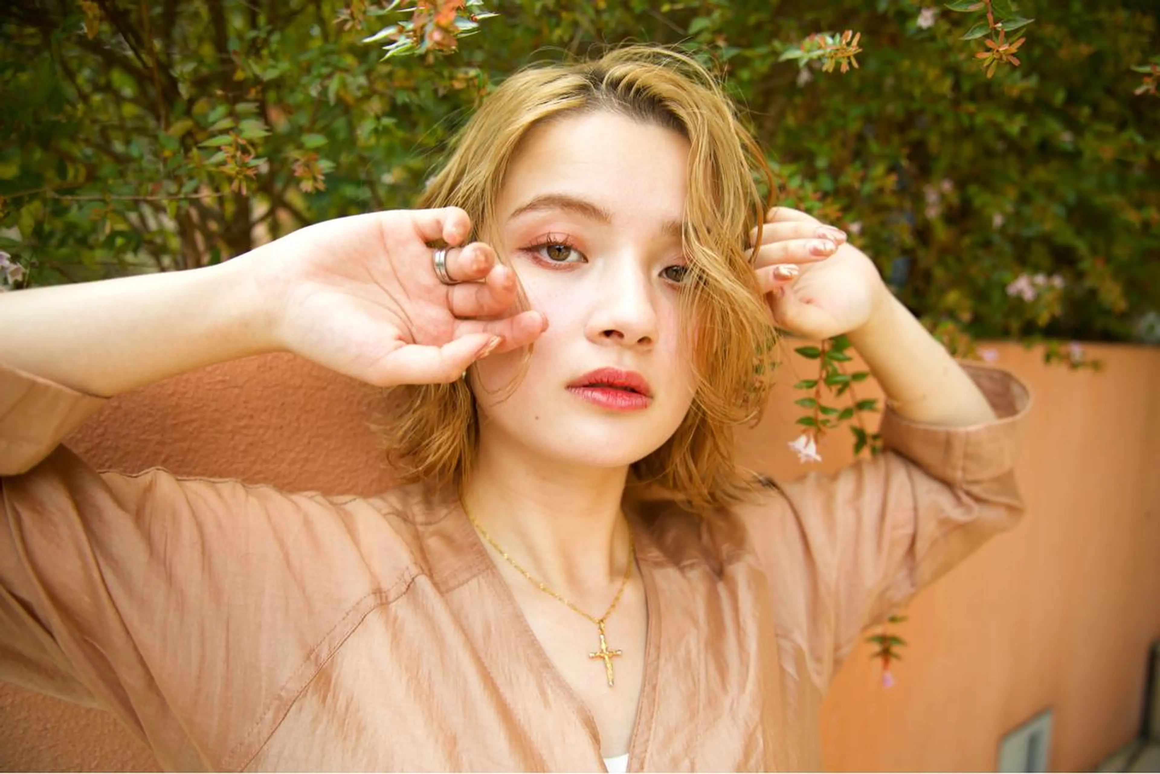 ミディアム カラー ヘアアレンジ カット ヘアカラー トリートメント 早瀬裕之 パーマのヘアスタイル