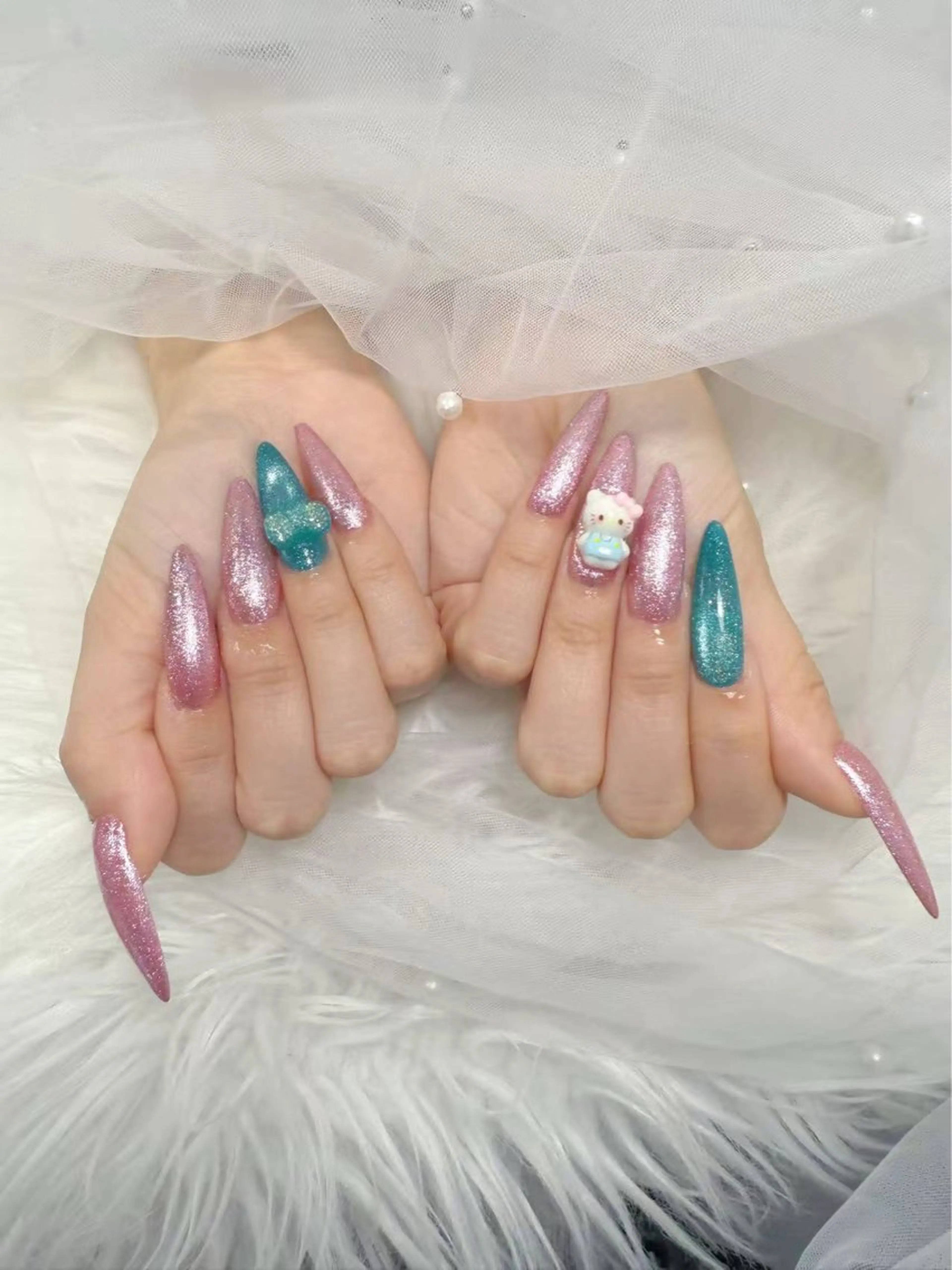 ネイル ハンドネイル 🌈 Laule'aのネイルデザイン