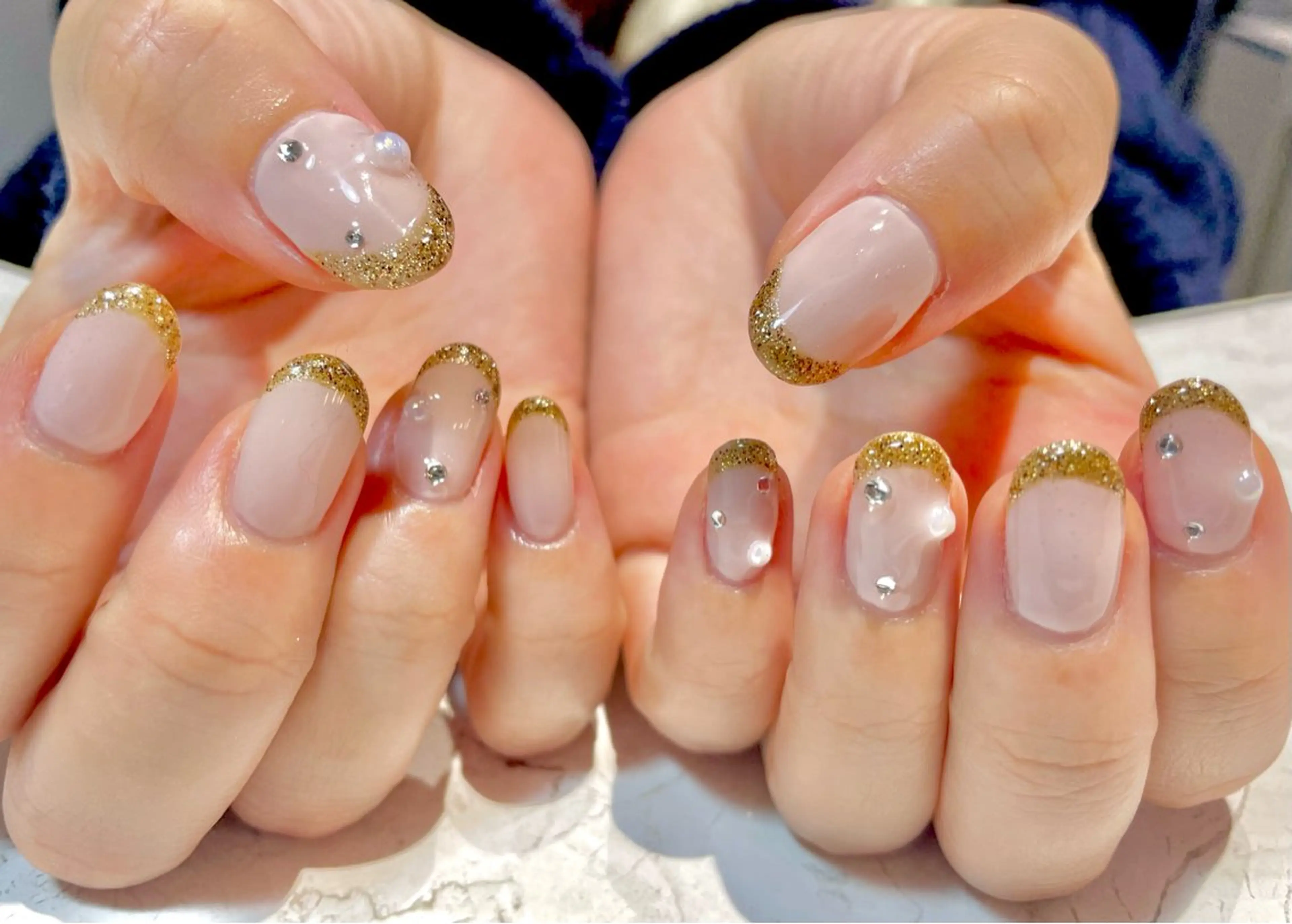 ネイル フレンチネイル ラメ(グリッター) オフィスネイル ハンドネイル ROCCO nailのネイルデザイン