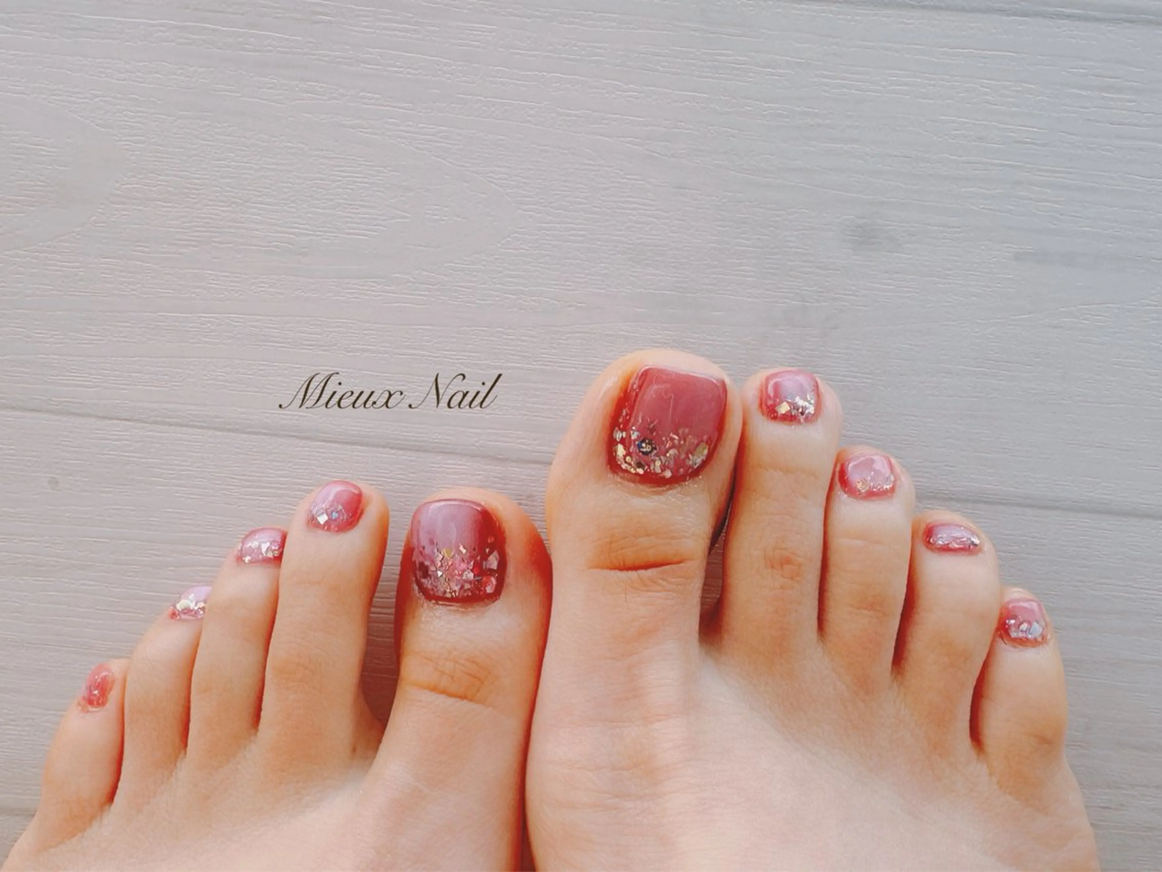 ネイル フットネイル 市川 麻衣子のネイルデザイン