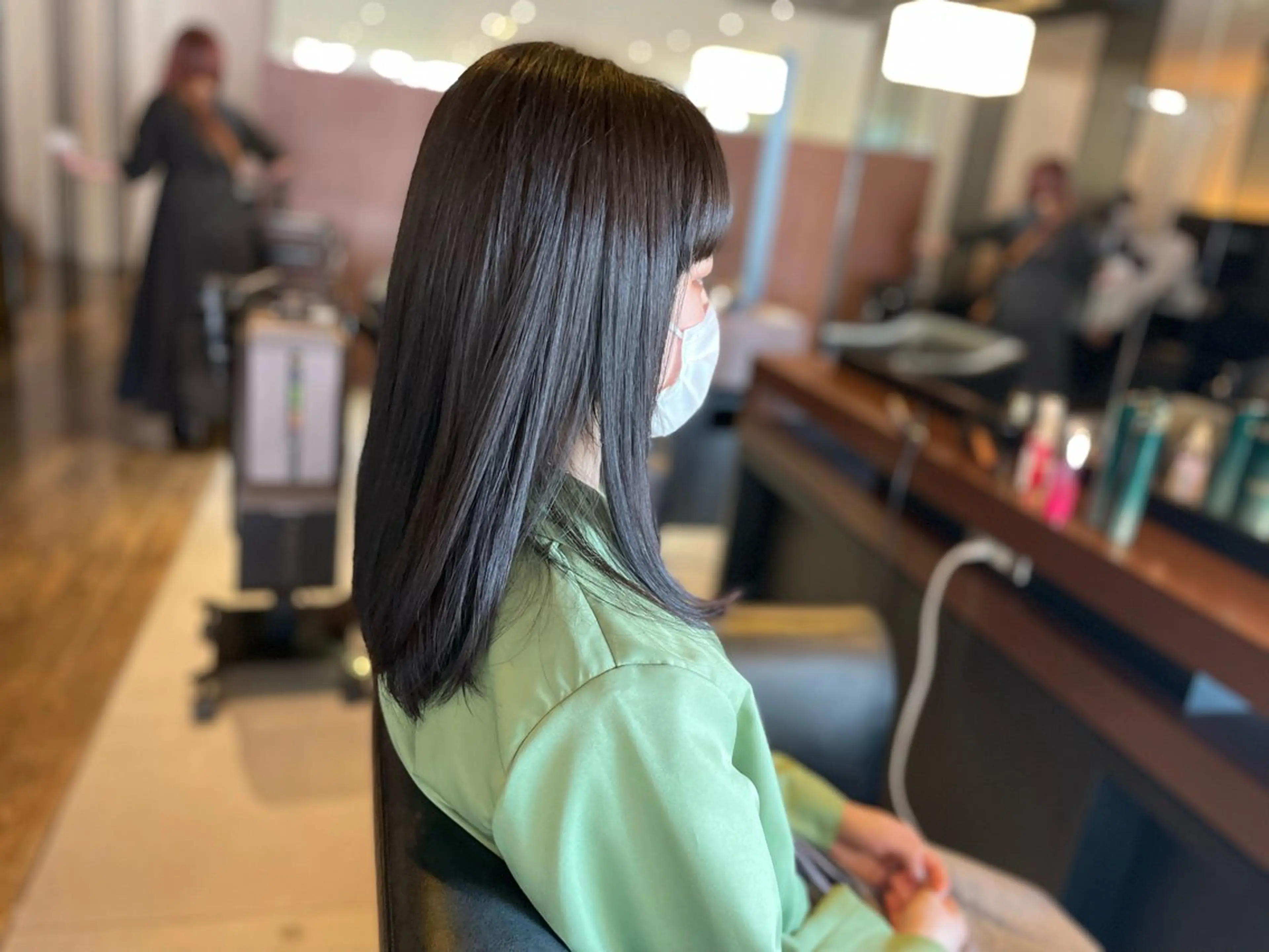 ミディアム ショート・ボブ 中村俊哉のヘアスタイル