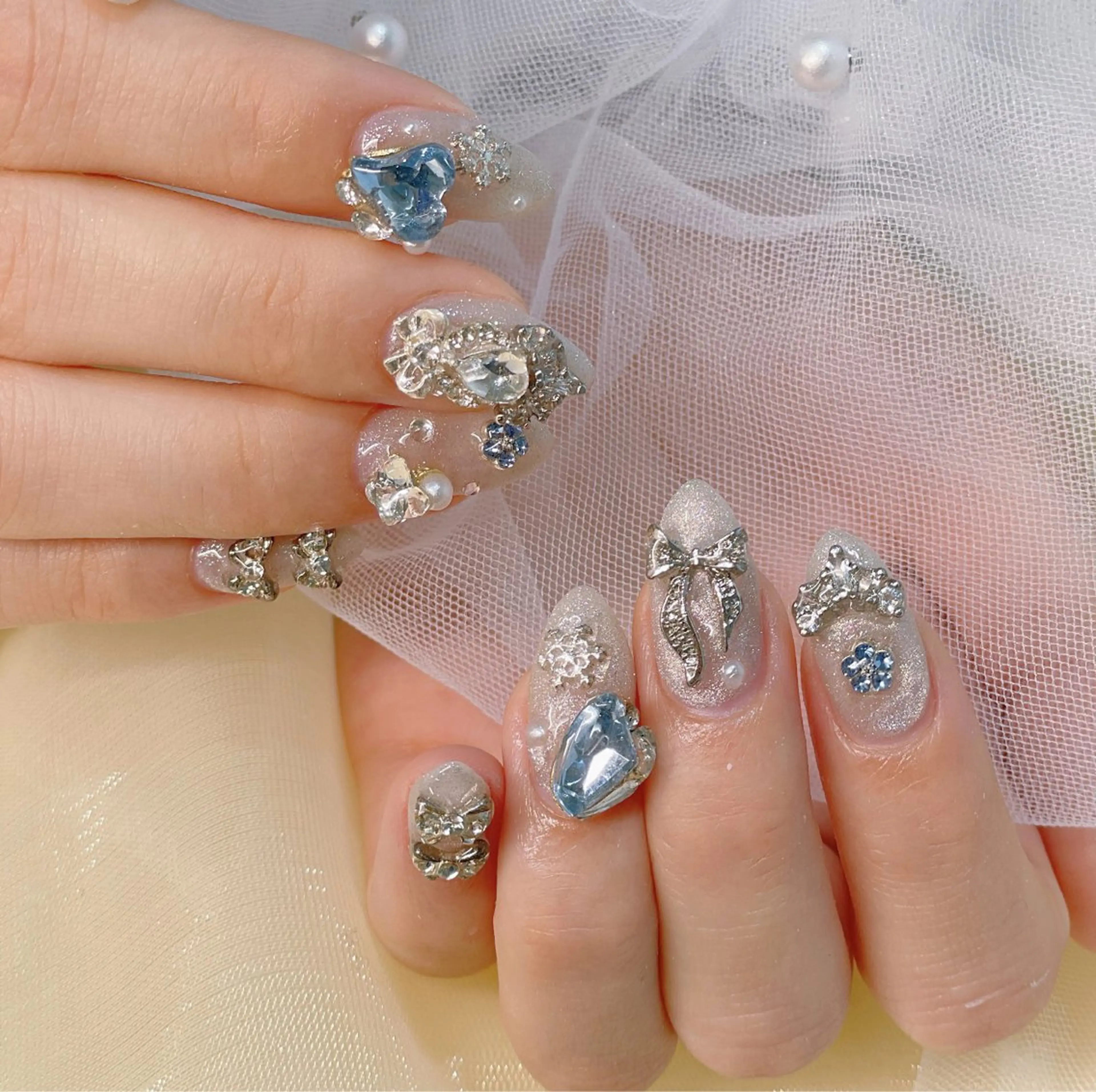 ネイル オーロラネイル ブルー チークネイル フットネイル フレンチネイル ハンドネイル GIN NAILのネイルデザイン