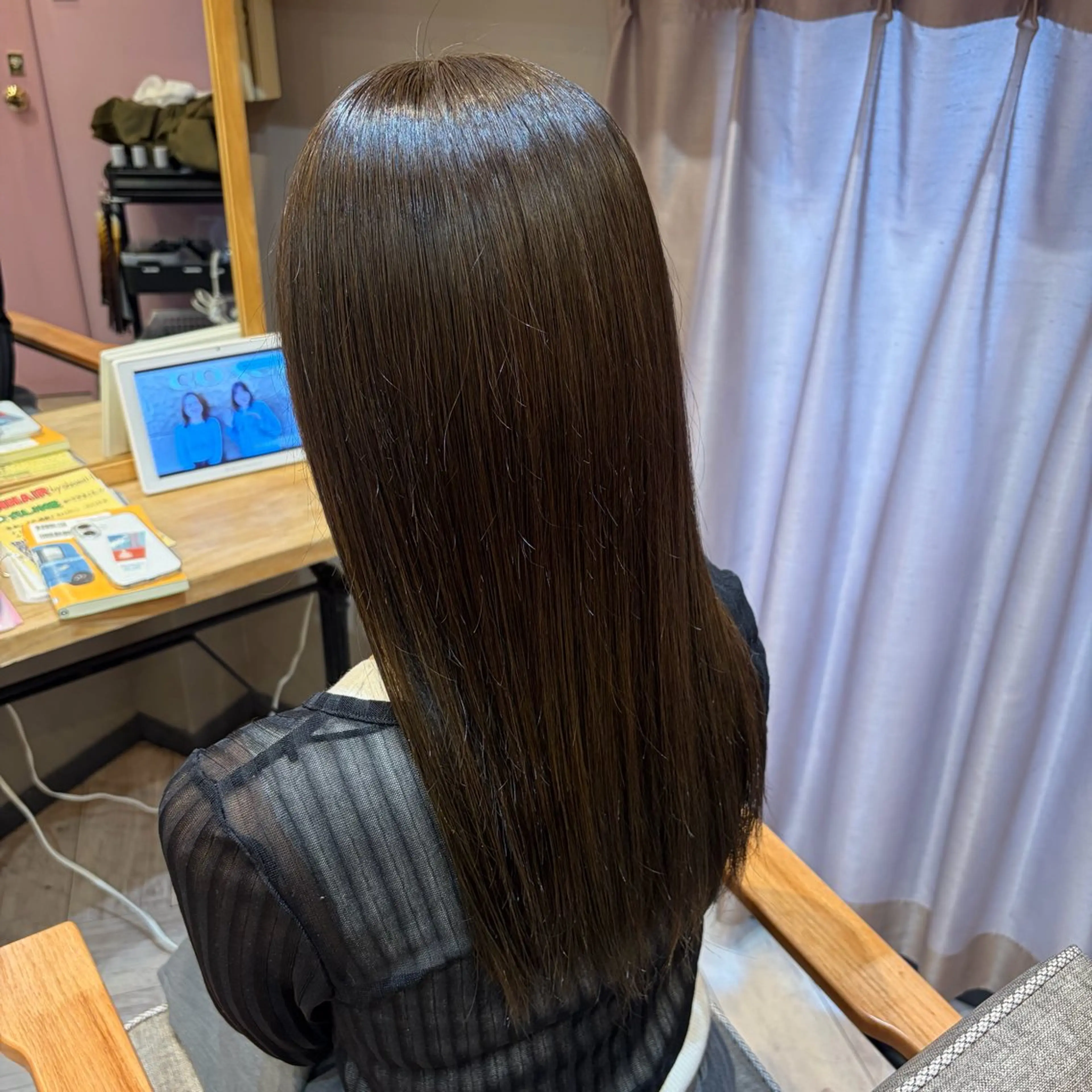 ロング カラー 植野 さくらのヘアスタイル