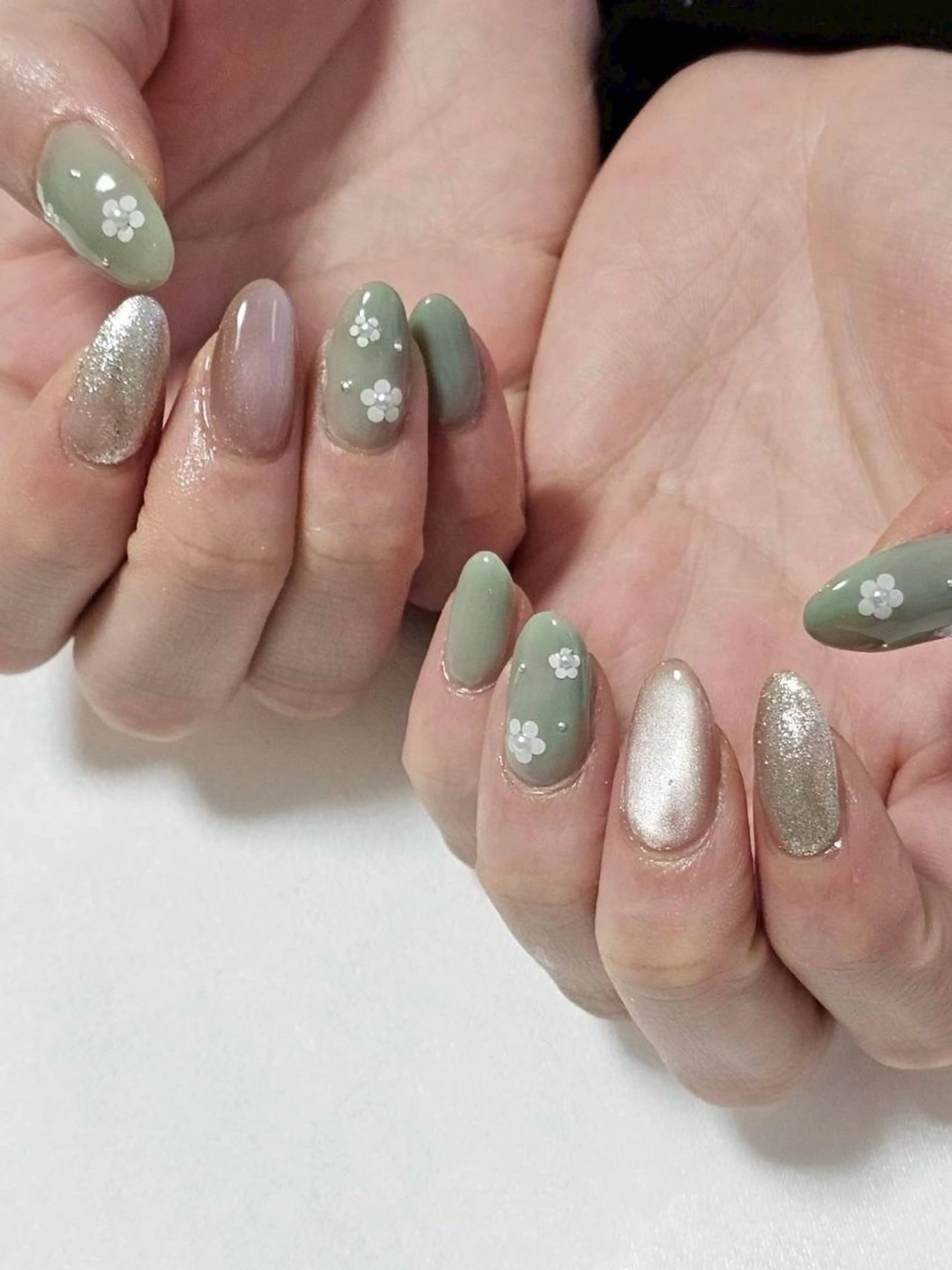 ネイル オーロラネイル 桜ネイル フラワーネイル フットネイル フレンチネイル ハンドネイル kiki nail たまプラーザのネイルデザイン