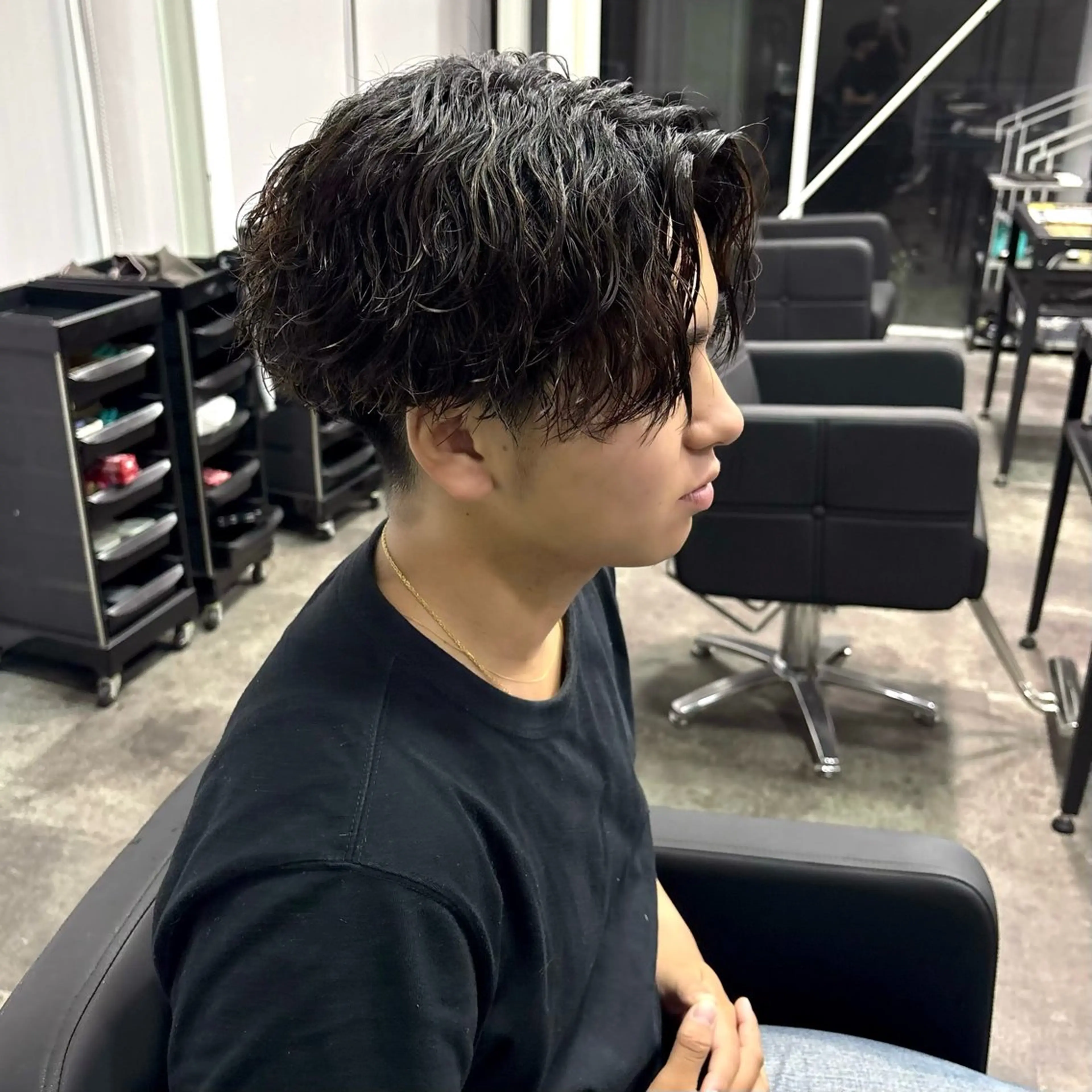 パーマ メンズ センターパート メンズパーマ 波巻きパーマ 浜松/メンズサロン/ Yuna🐈‍⬛🫧のヘアスタイル