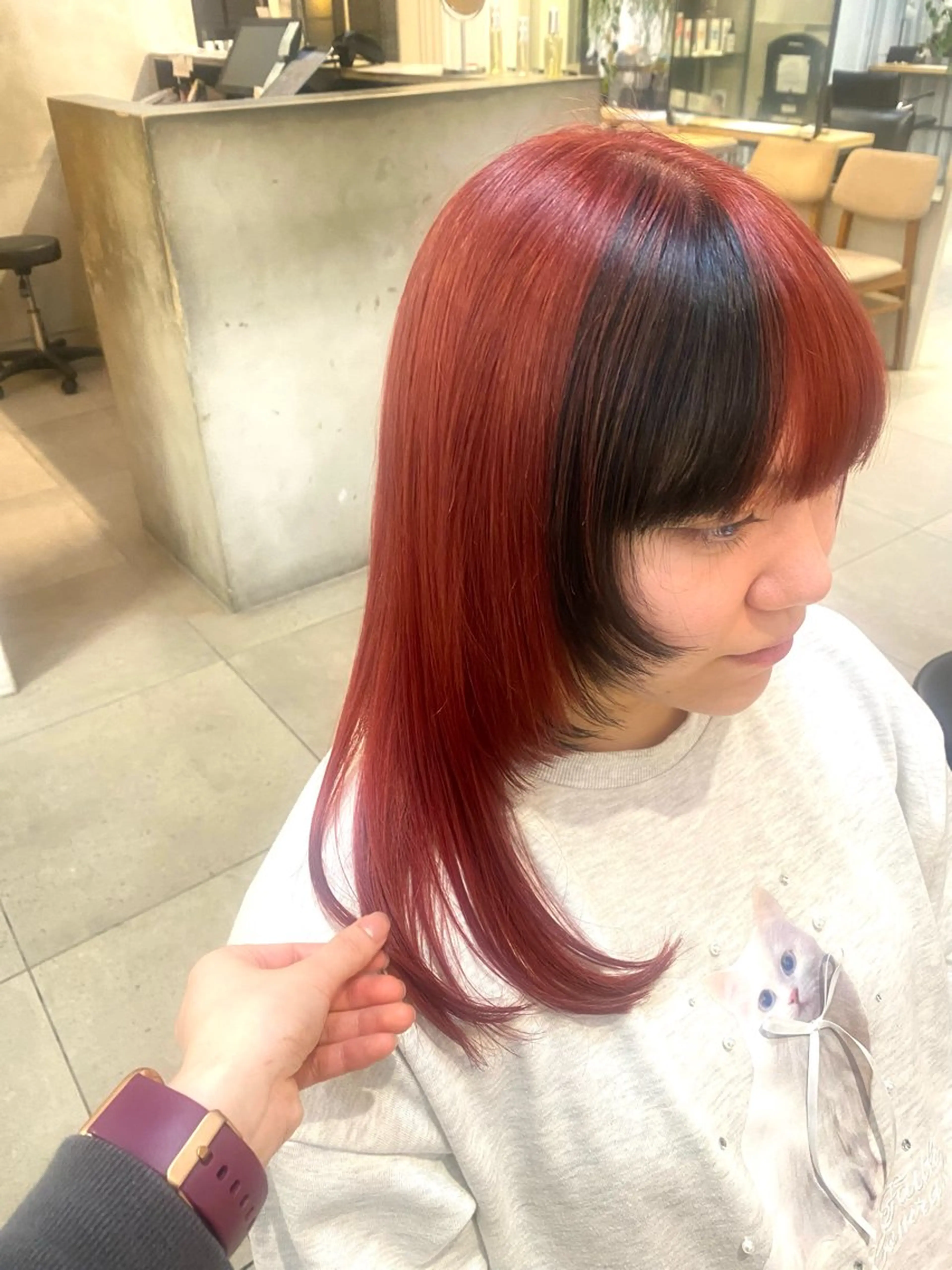 カラー 黒髪 ヘアカラー Lomalia hayaのヘアスタイル