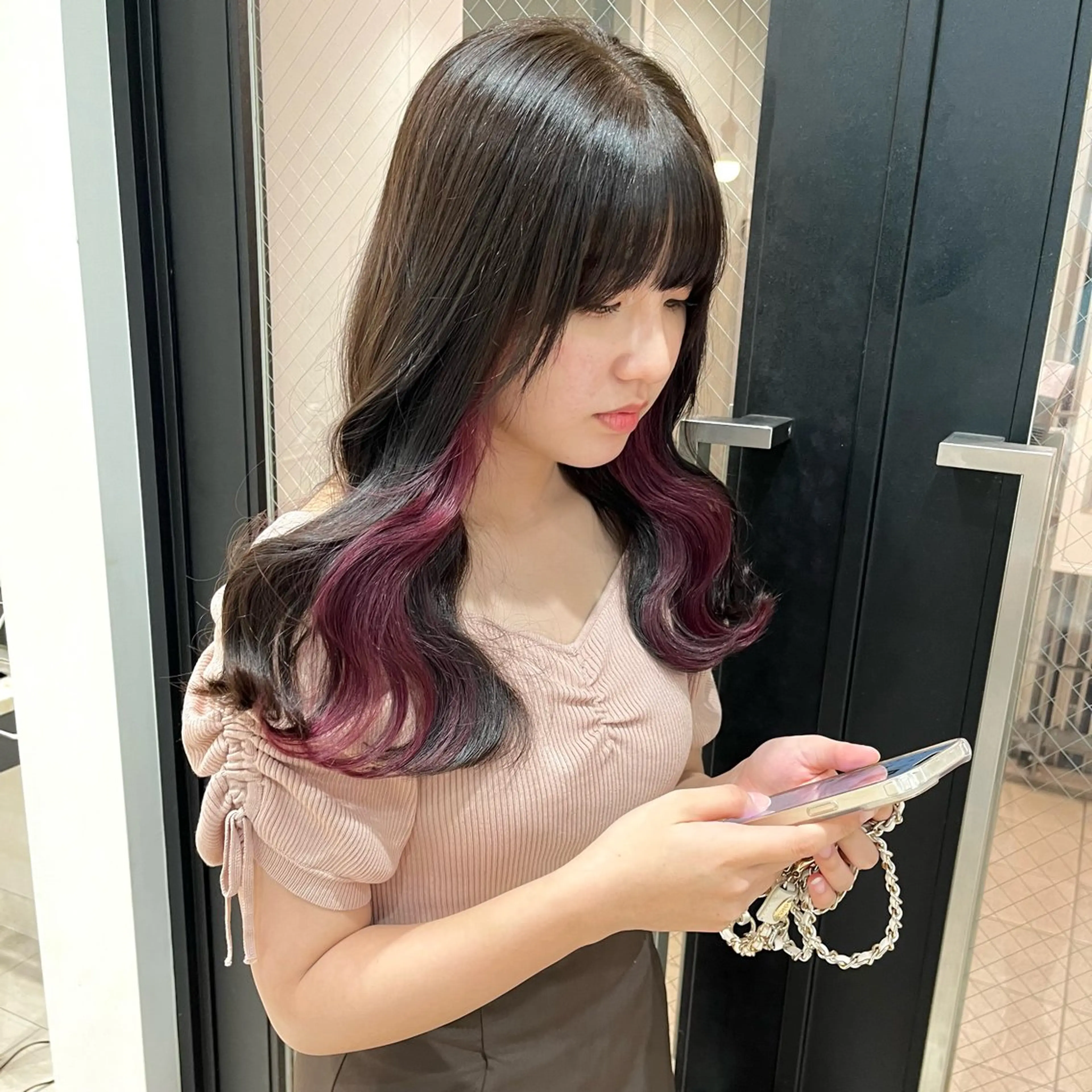 ロング カラー ブリーチ イヤリングカラー MEI🎀つやカラー 🎀レイヤー🎀渋谷のヘアスタイル