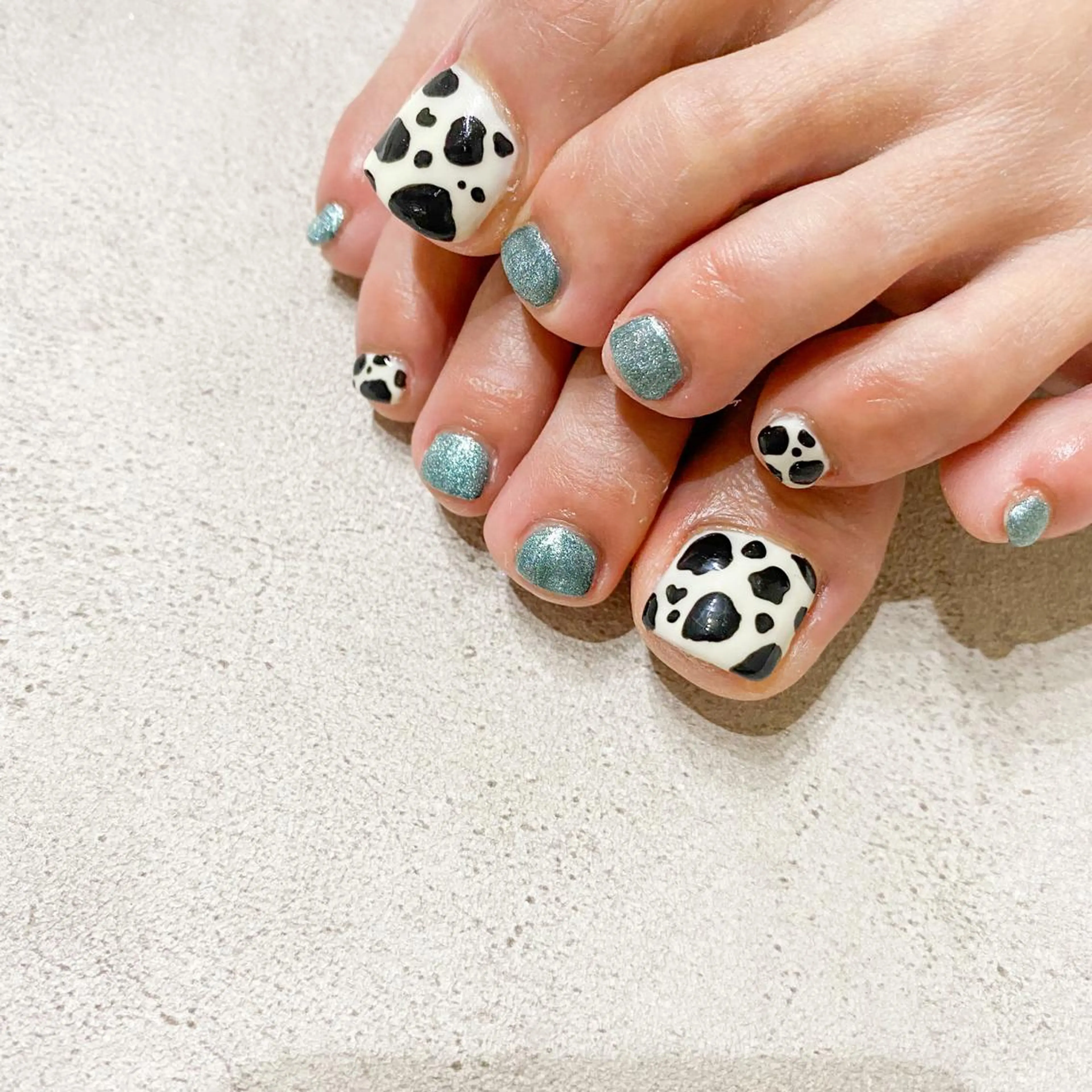 ネイル フットネイル ゴテゴテ💙ワンホン リオナのネイルデザイン