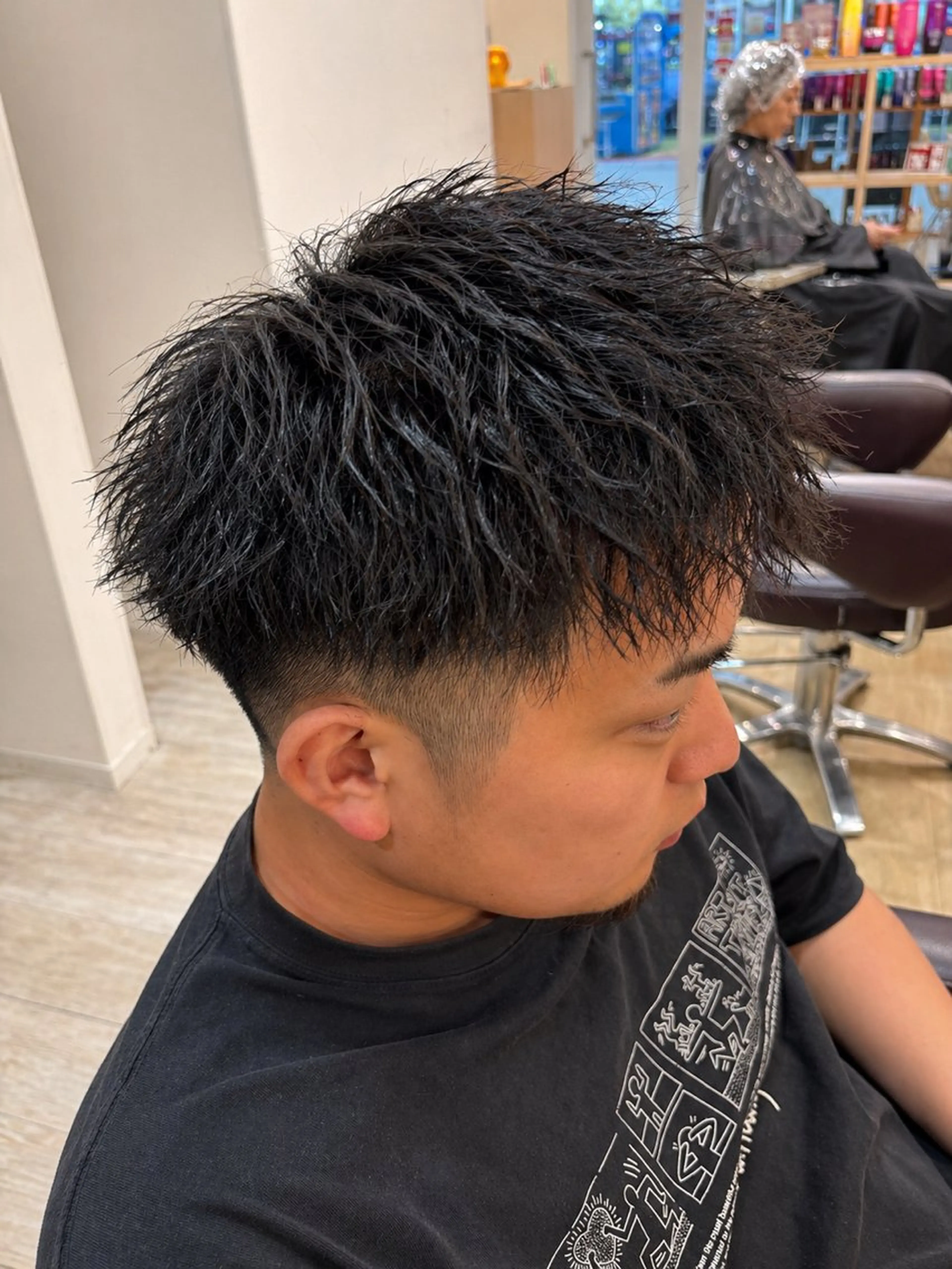 カラー パーマ ヘアアレンジ メンズ メンズ特化パーマ職人 黒川真伍のヘアスタイル