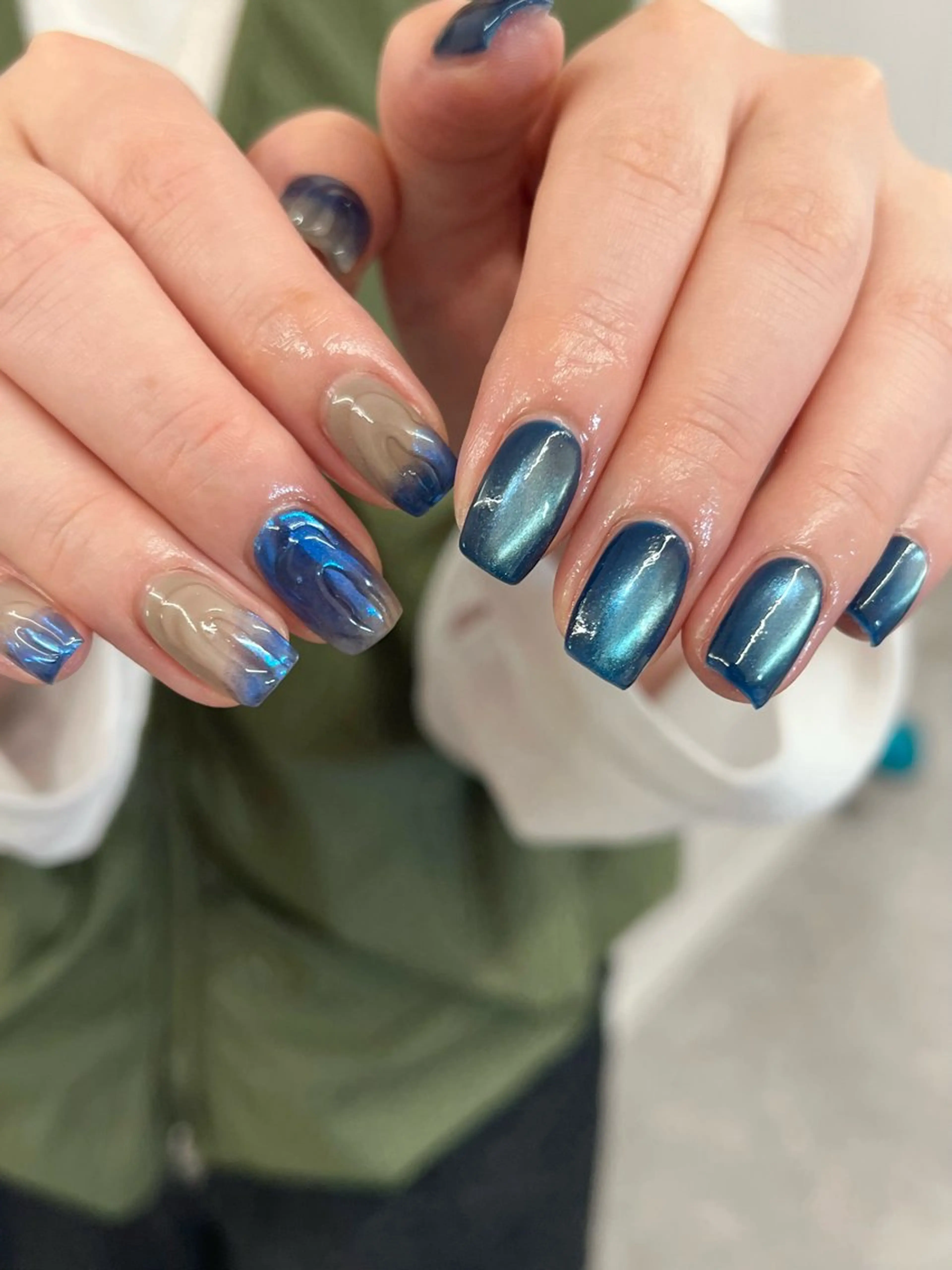 ネイル ブルー ジェルネイル マグネットネイル ミラーネイル ニュアンスネイル ハンドネイル ハンドケア Bana_ Nailのネイルデザイン