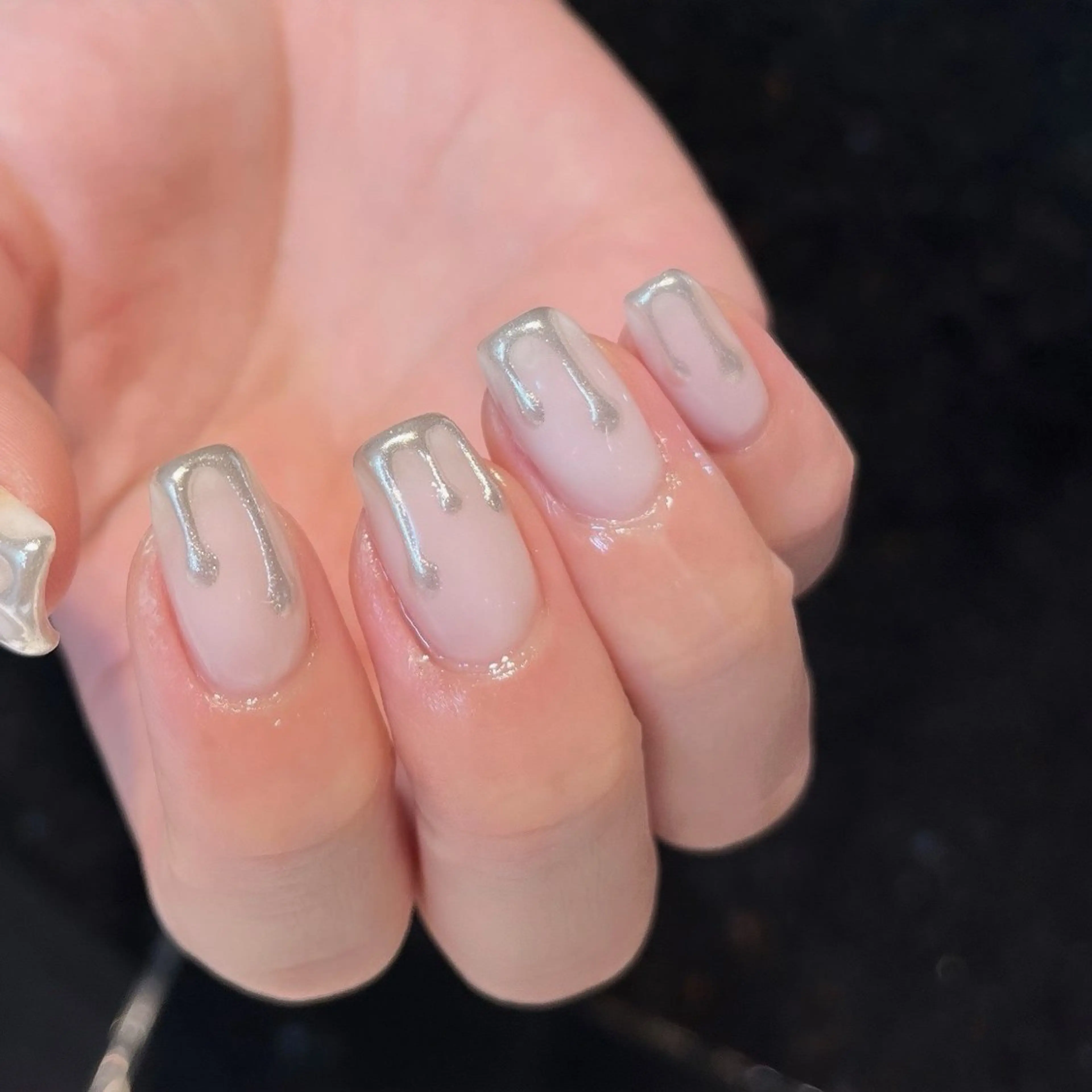 ネイル ハンドネイル 秋本 栞のネイルデザイン