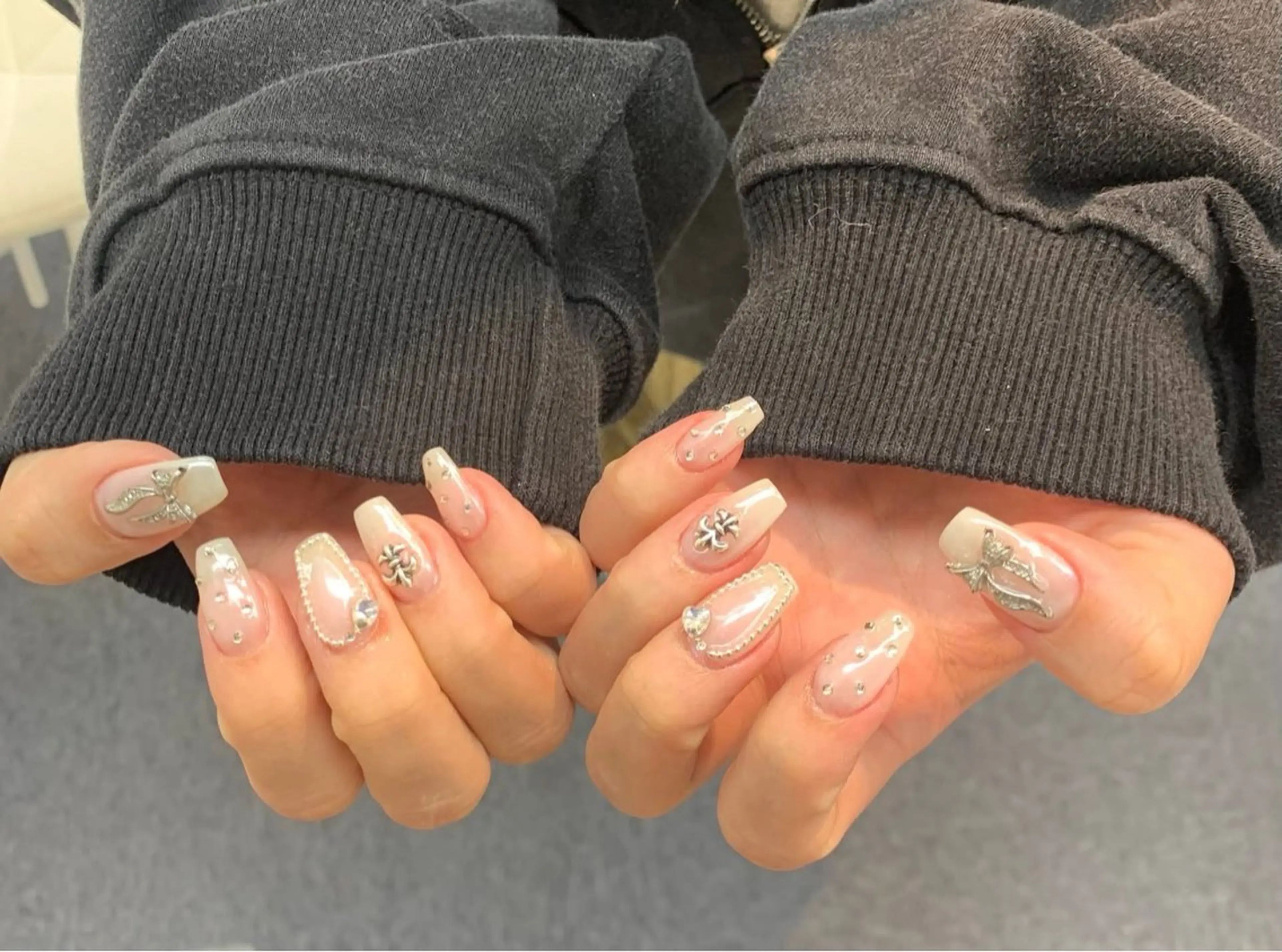 ネイル ハンドネイル T.Lee Nail Lilyのネイルデザイン