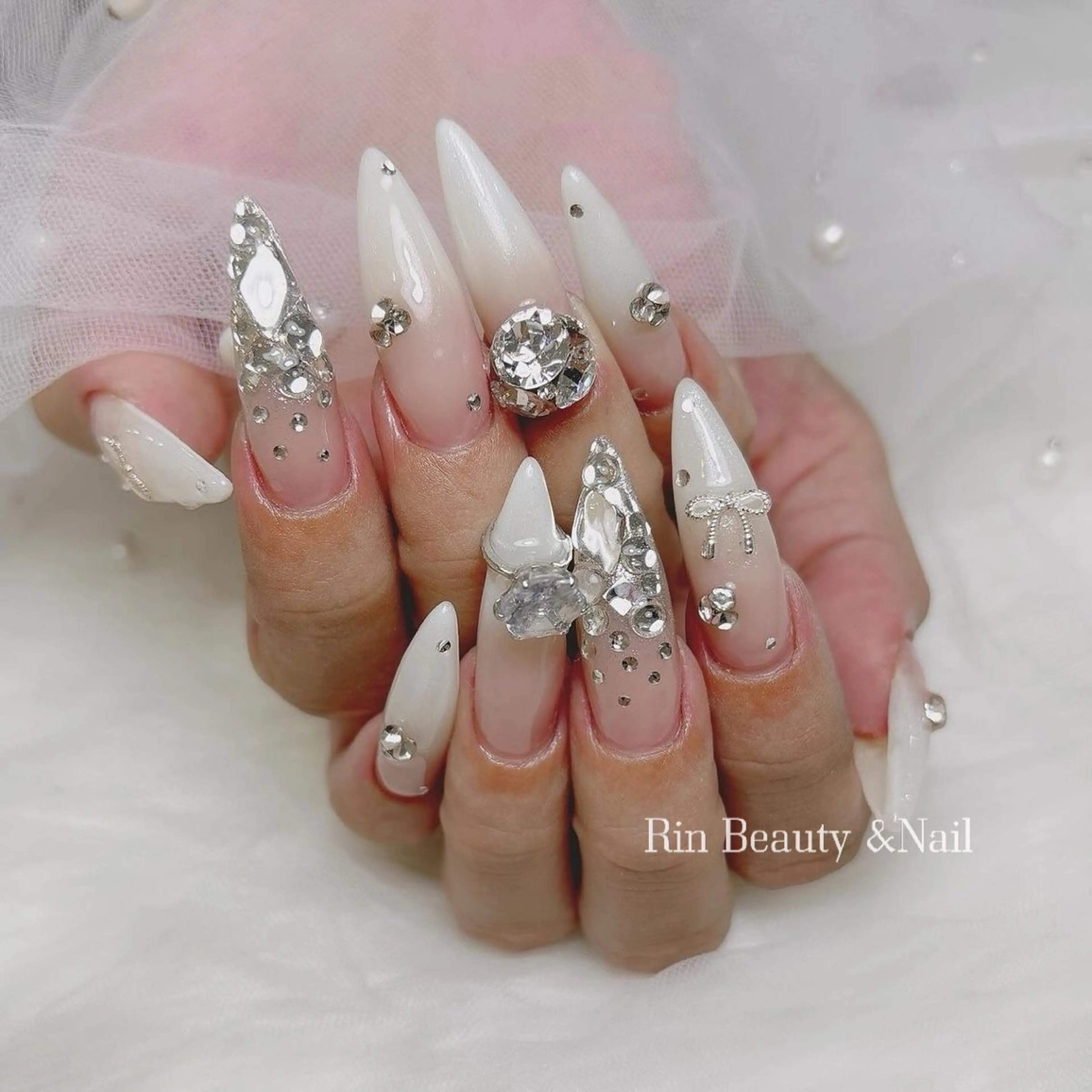 ネイル アートネイル フレンチネイル ジェルネイル 韓国ネイル ミラーネイル Rin Nail 新大久保店のネイルデザイン