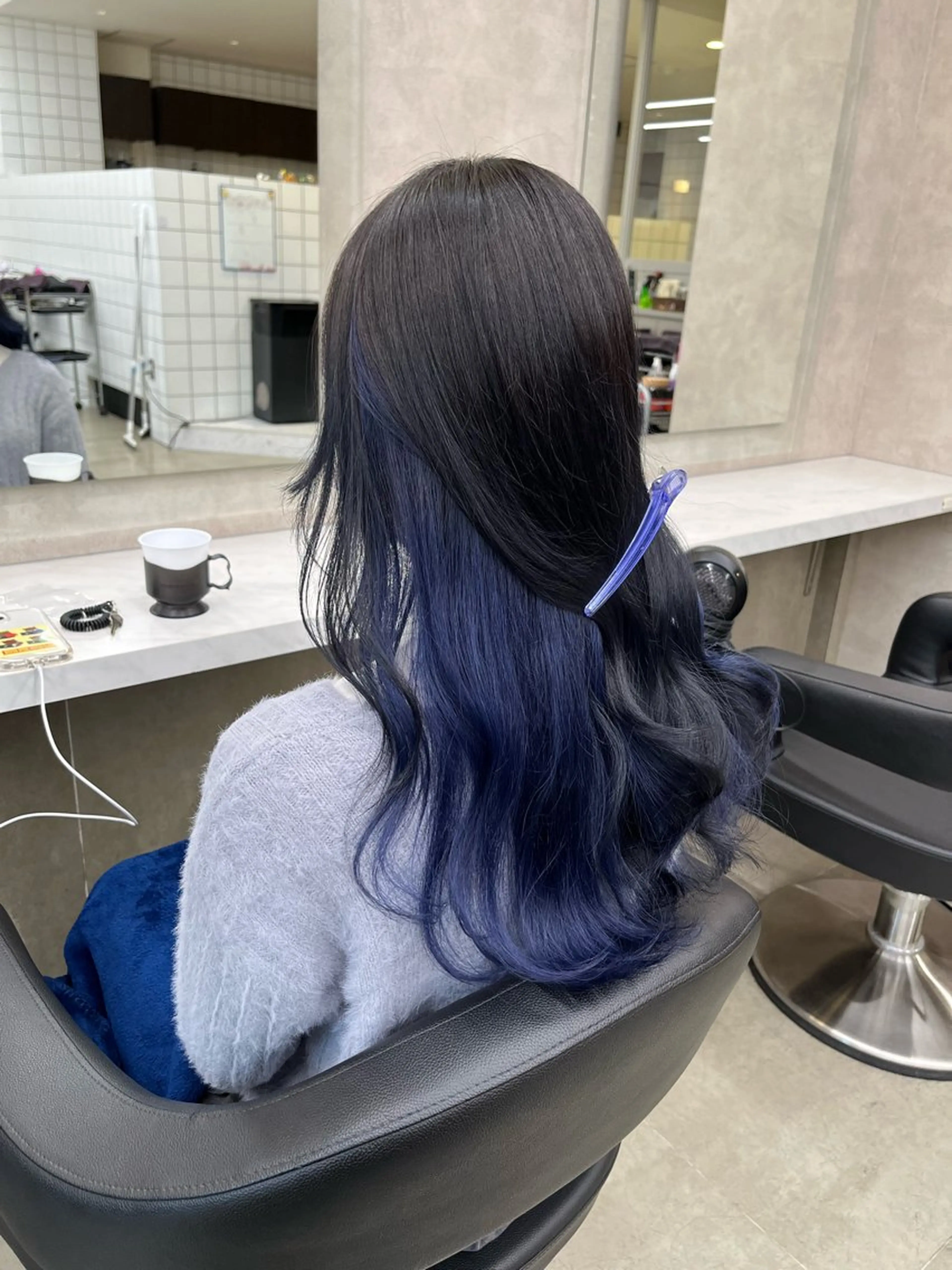 ロング ヘアカラー トリートメント ヘッドスパ ヘアセット 寒色＆ブリーチ特化 寒色MiOのヘアスタイル