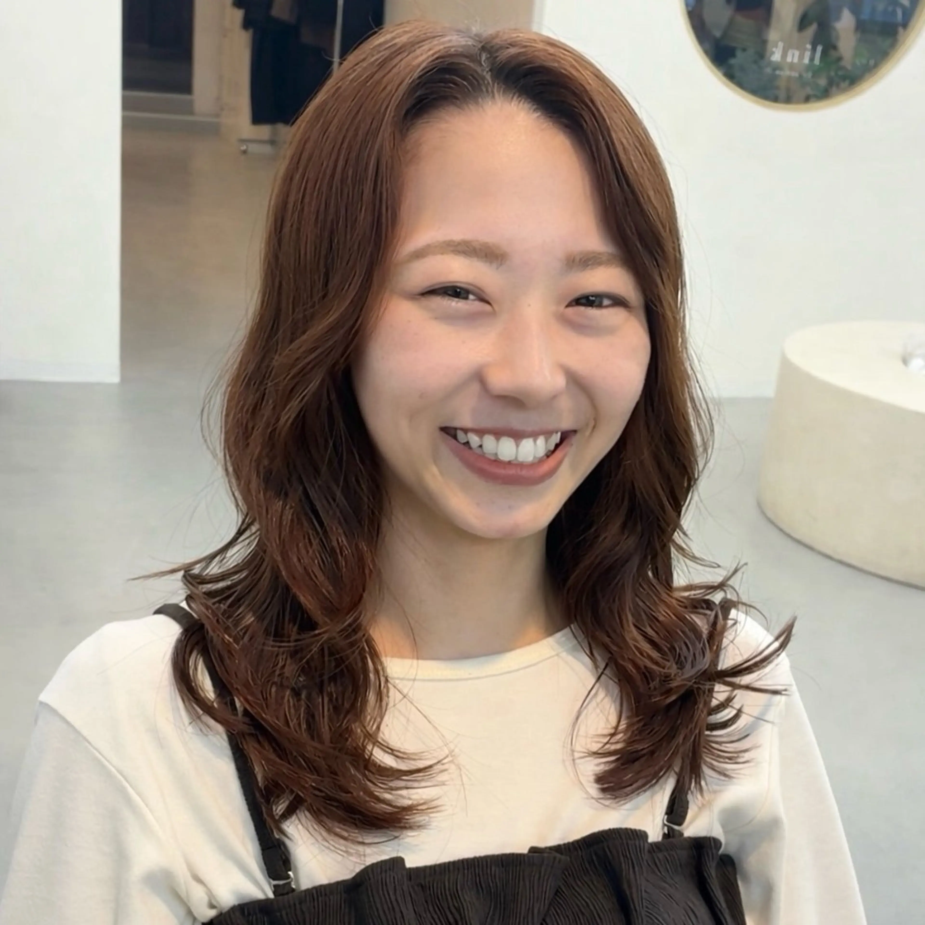 ミディアム カラー レイヤーカット 名駅/透明感カラー/ 艶髪/hinanoのヘアスタイル