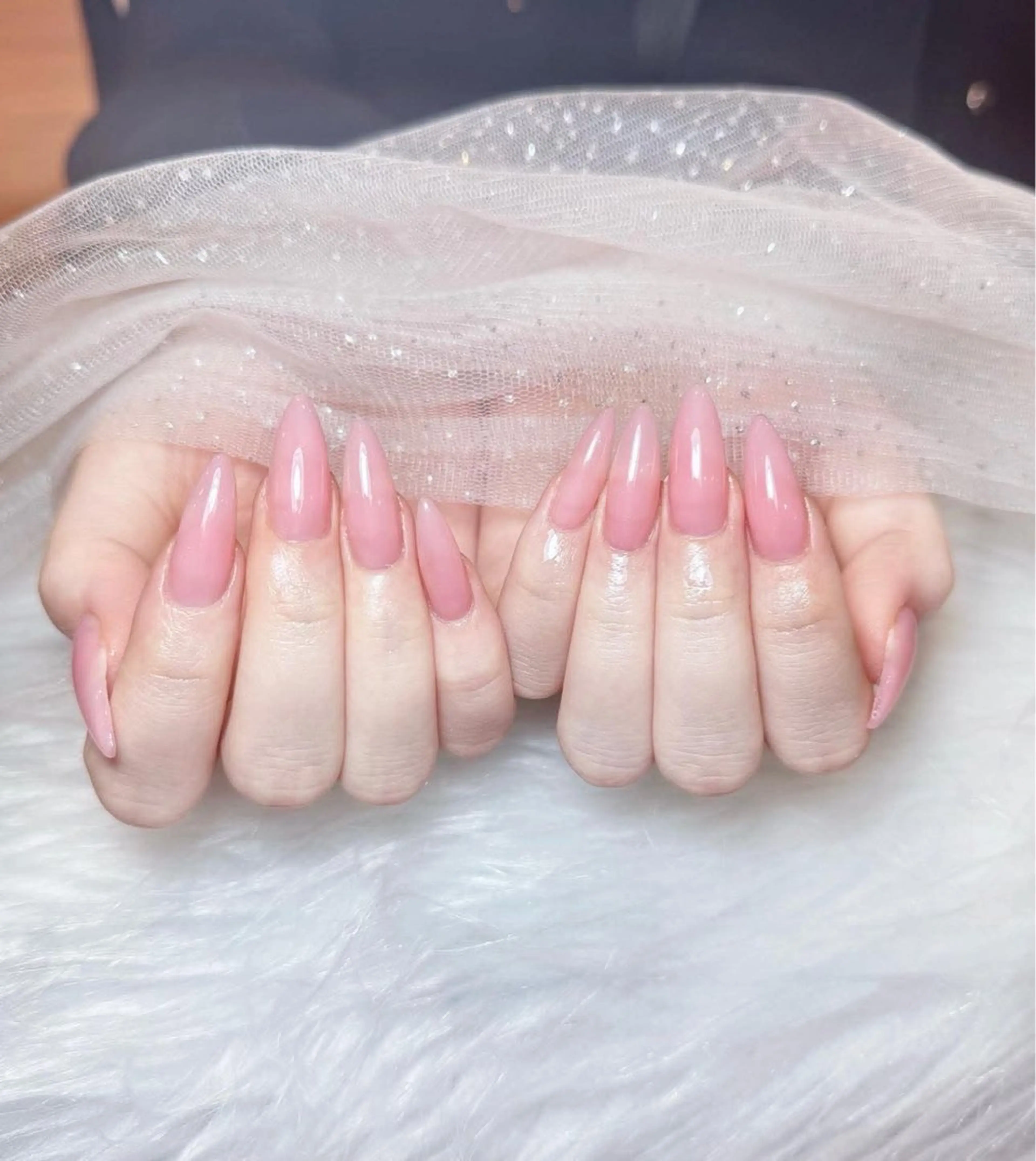 ネイル アートネイル ジェルネイル 韓国ネイル ニュアンスネイル ワンカラーネイル ハンドネイル Queen Nail Salonのネイルデザイン