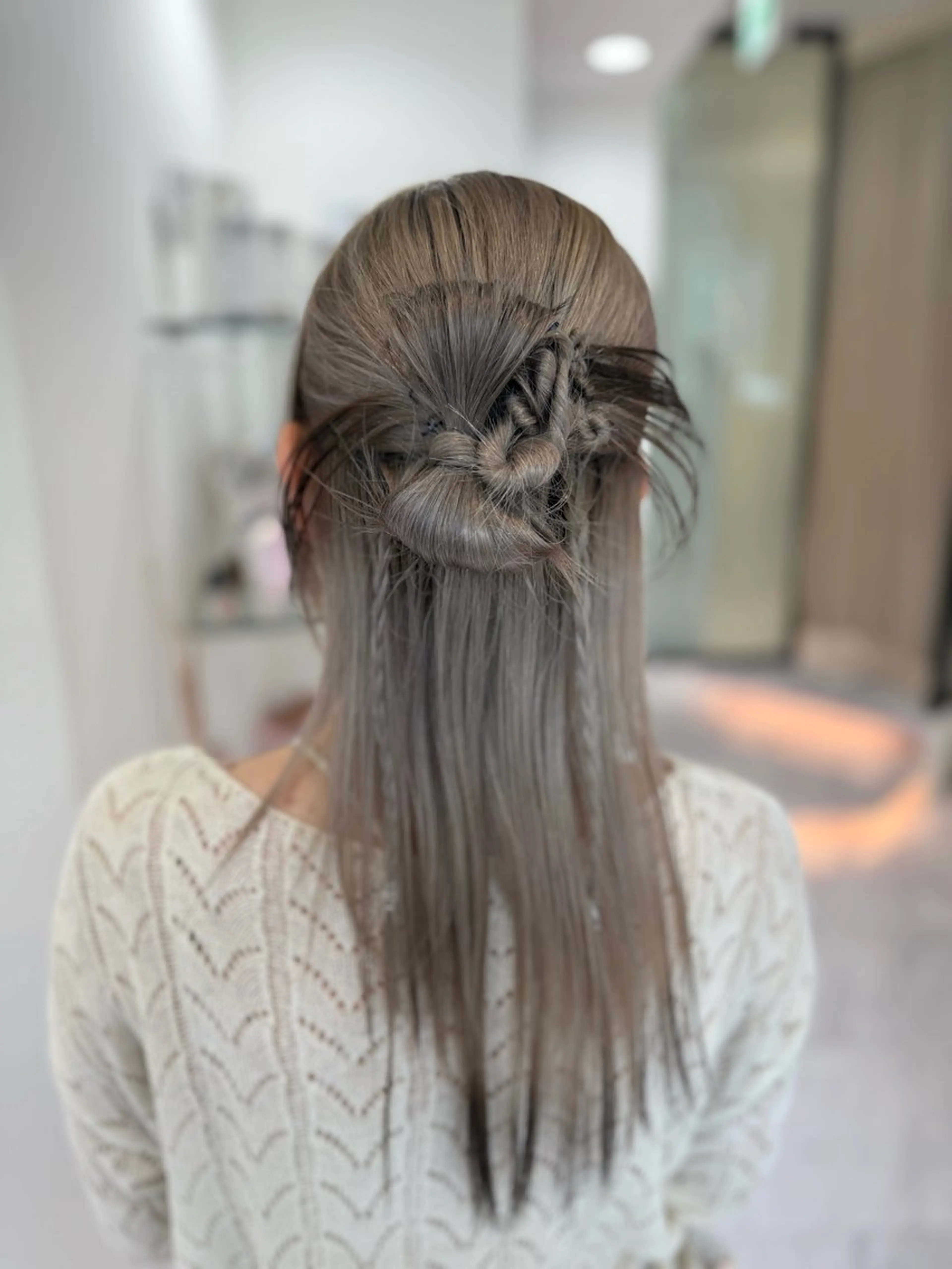 セミロング ヘアアレンジ ハーフアップ 🎀MONA あまね🎀のヘアスタイル