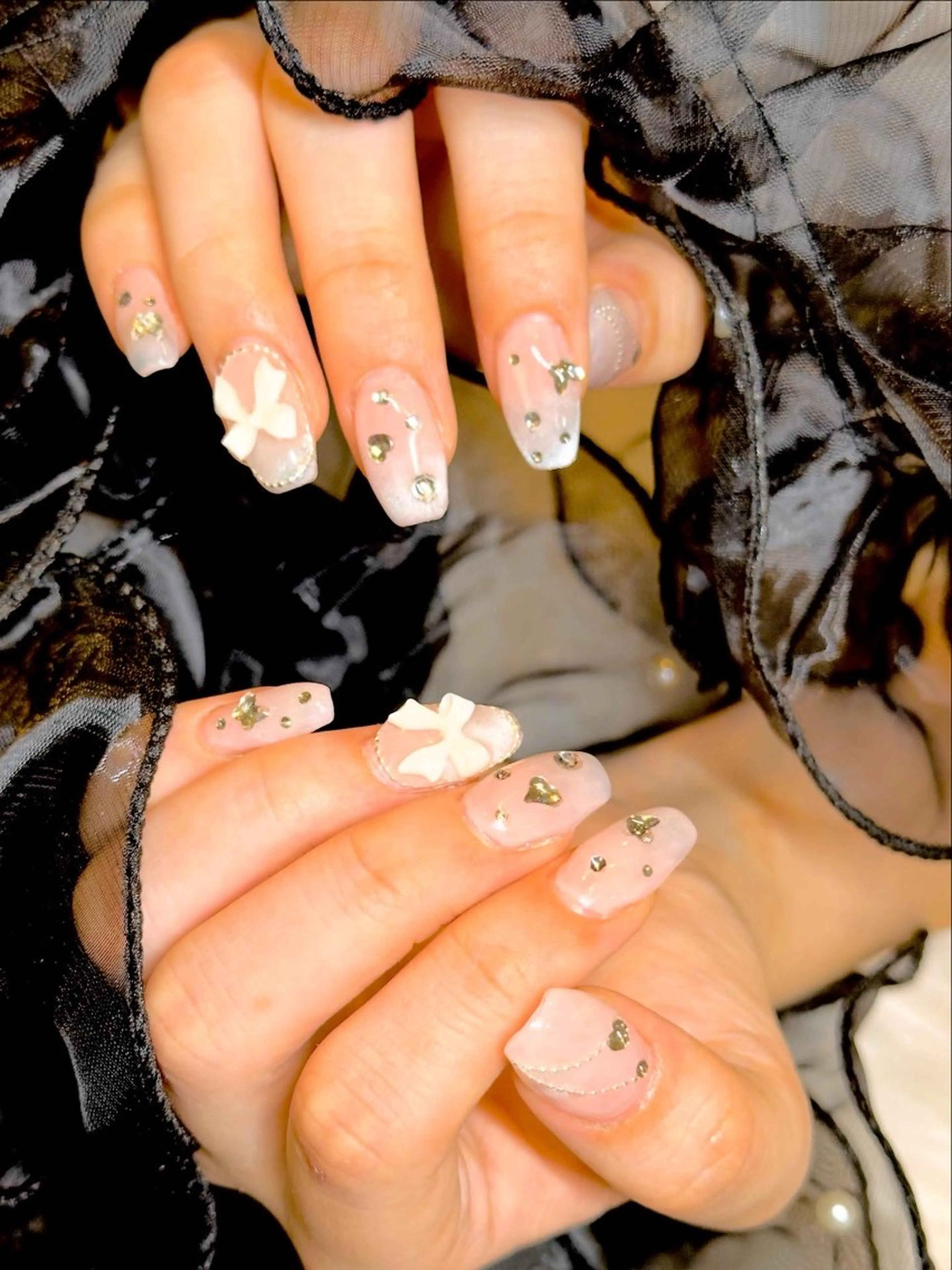 ネイル ブルー ジェルネイル グラデーション マグネットネイル ストーンネイル ハンドネイル 田端 笑理菜のネイルデザイン