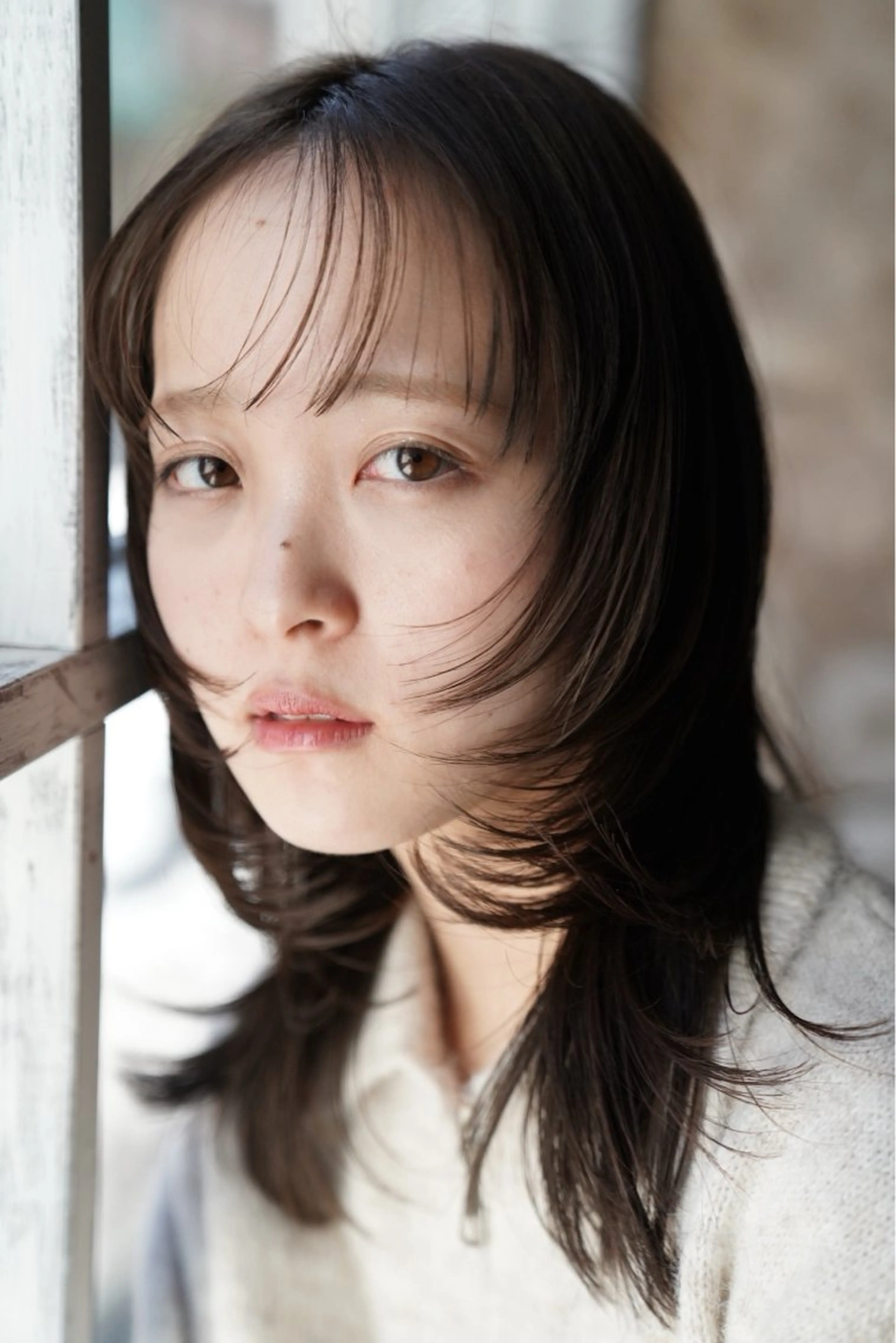 ミディアム カラー ブラウンカラー 透明感カラー レイヤーカット カット ヘアカラー カライング所属・ズミ/垢抜けレイヤー 🦖透明感カラーのヘアスタイル