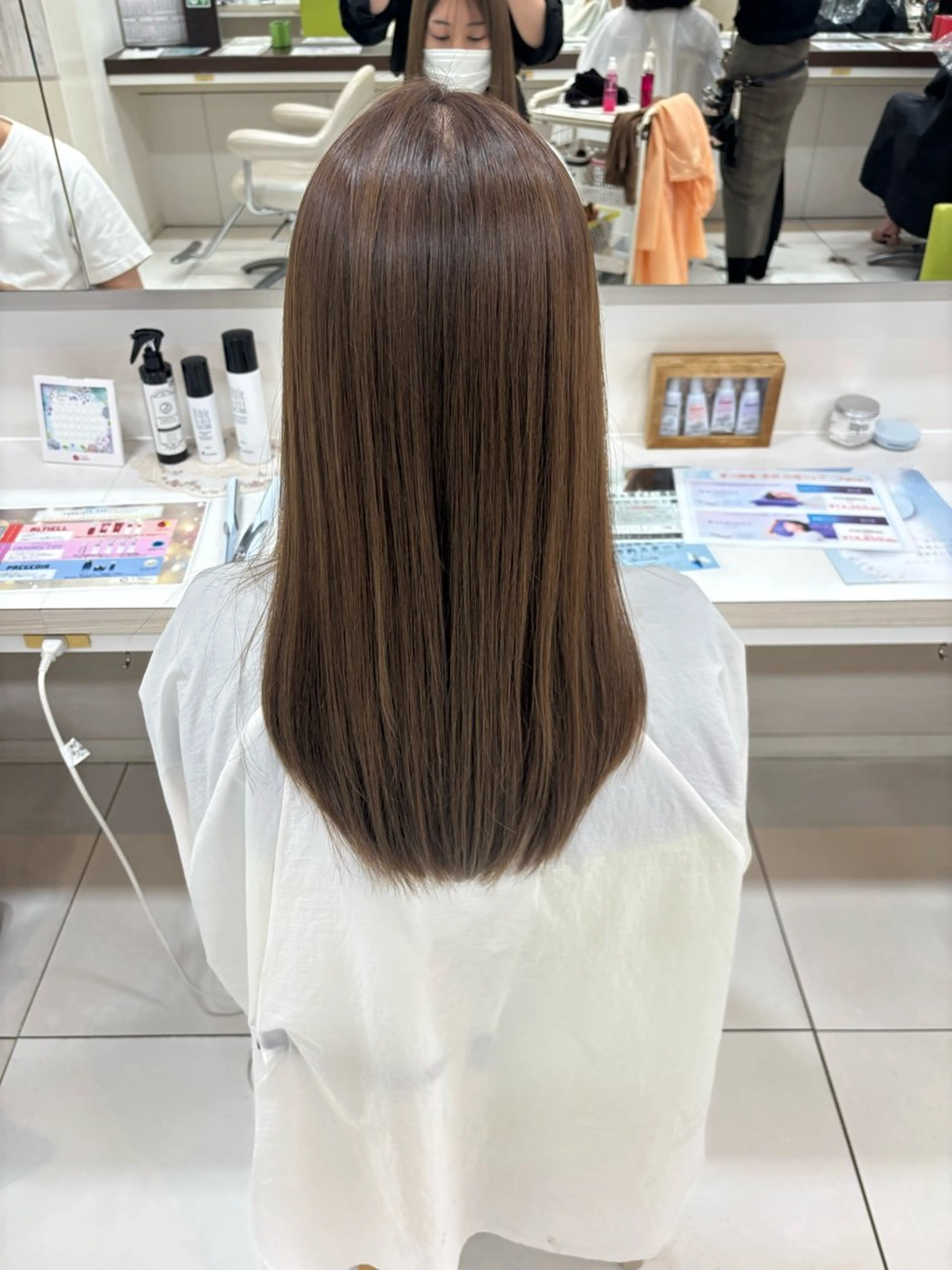 ロング 三 嶋のヘアスタイル