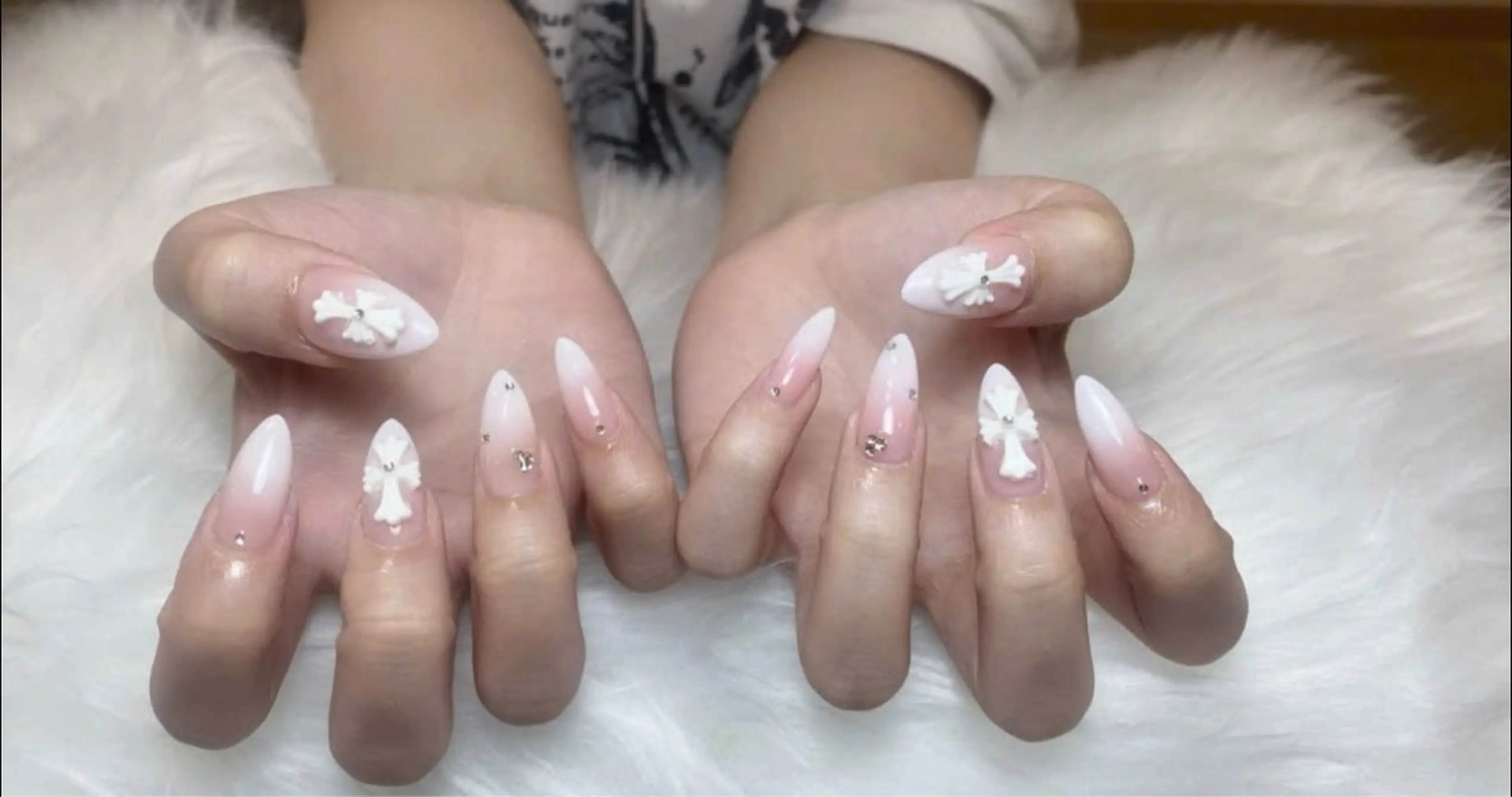 ネイル ハンドネイル REI NAIL1のネイルデザイン