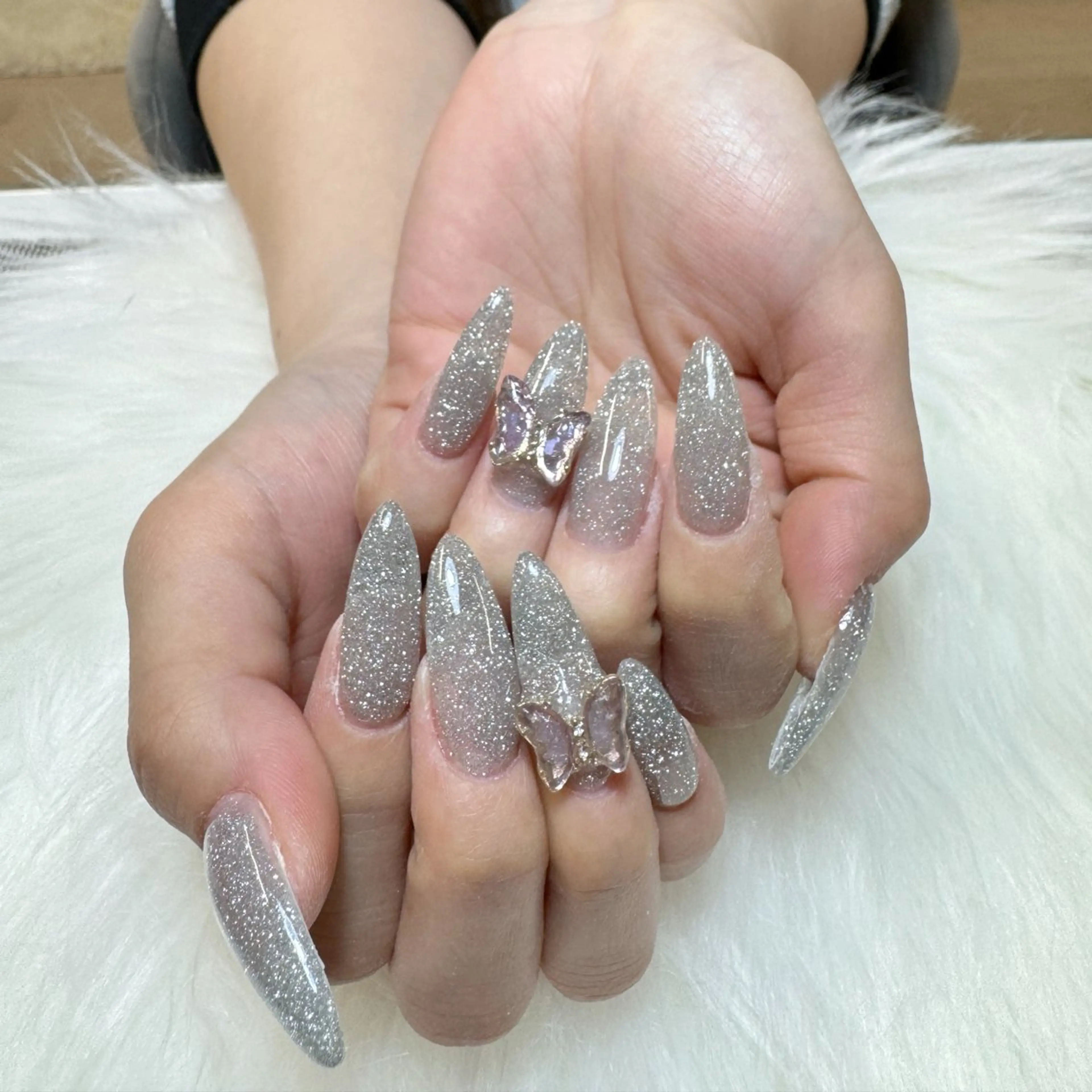 ネイル ハンドネイル 🎀nana🫧 ワンホンネイル🎀のネイルデザイン