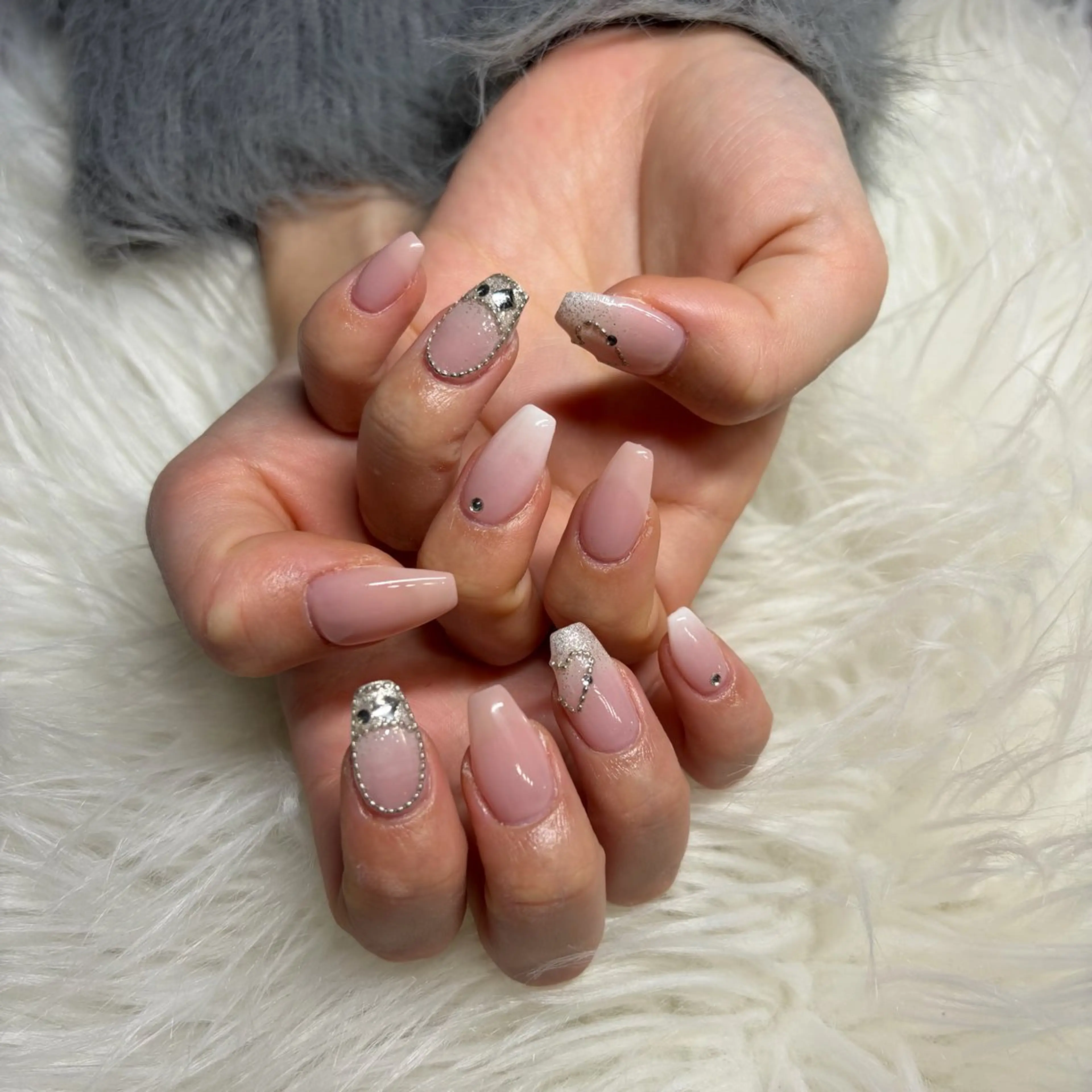 ネイル IROHA NAIL Rinoのネイルデザイン