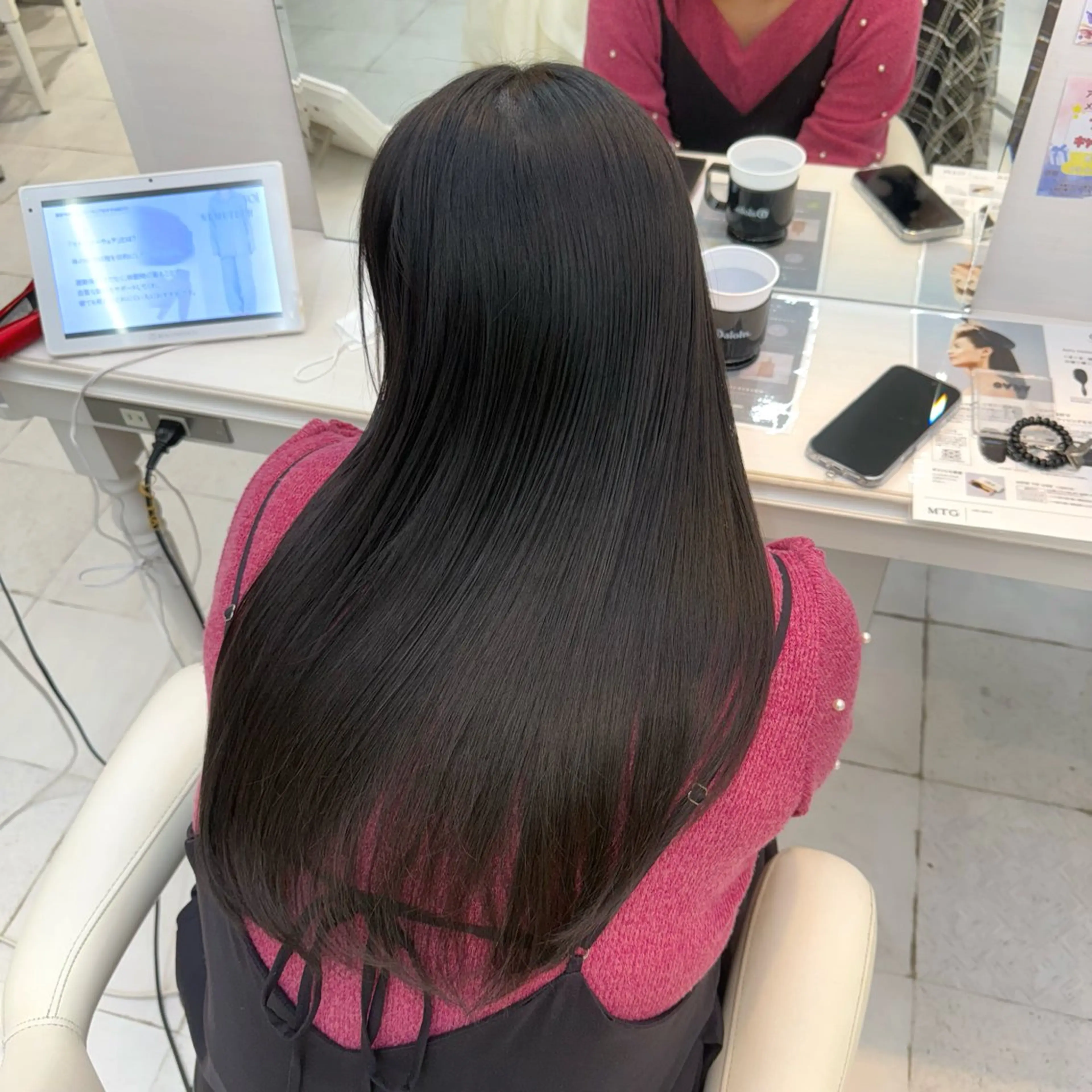 ロング 縮毛矯正 すずき なつき🌙のヘアスタイル