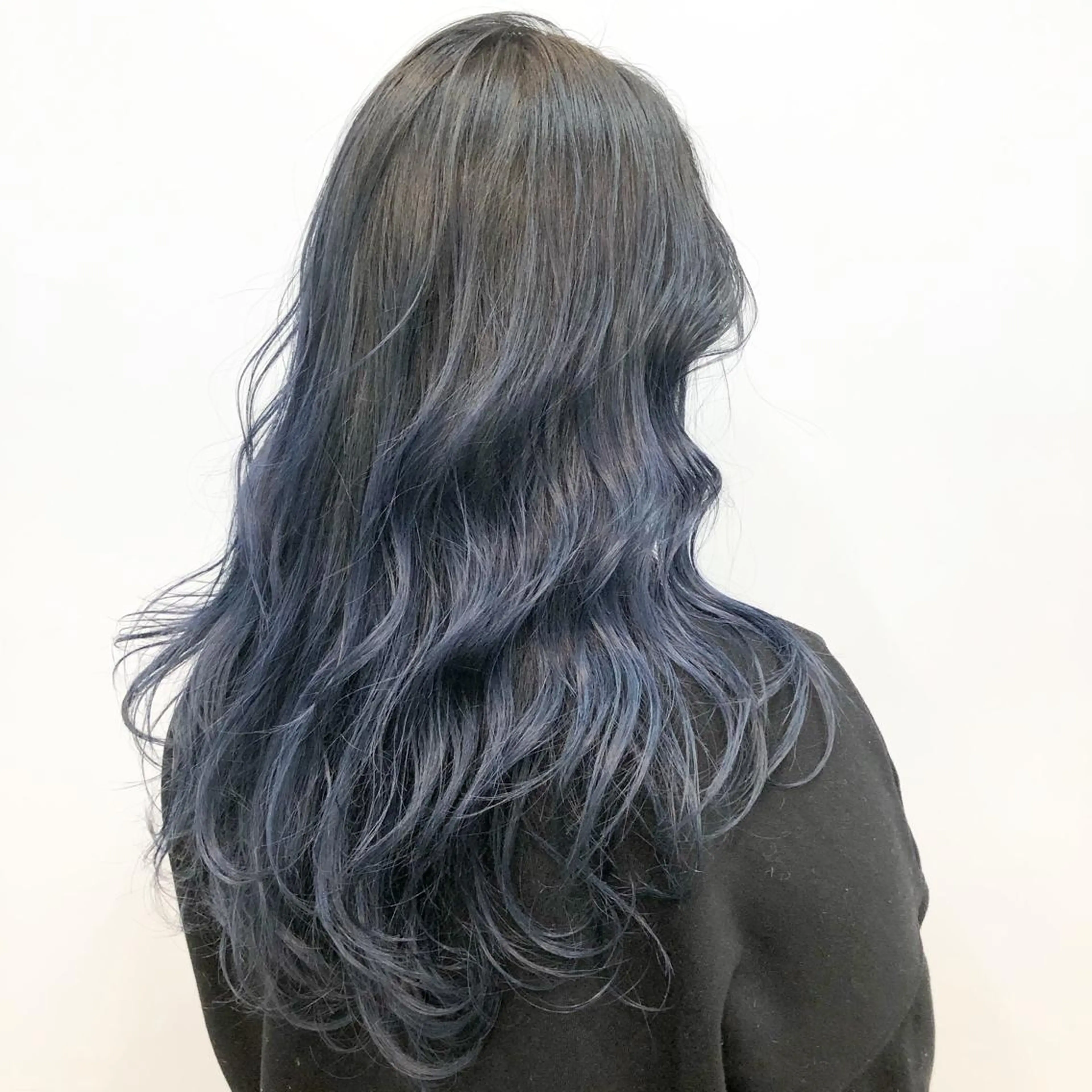 ロング kai .のヘアスタイル