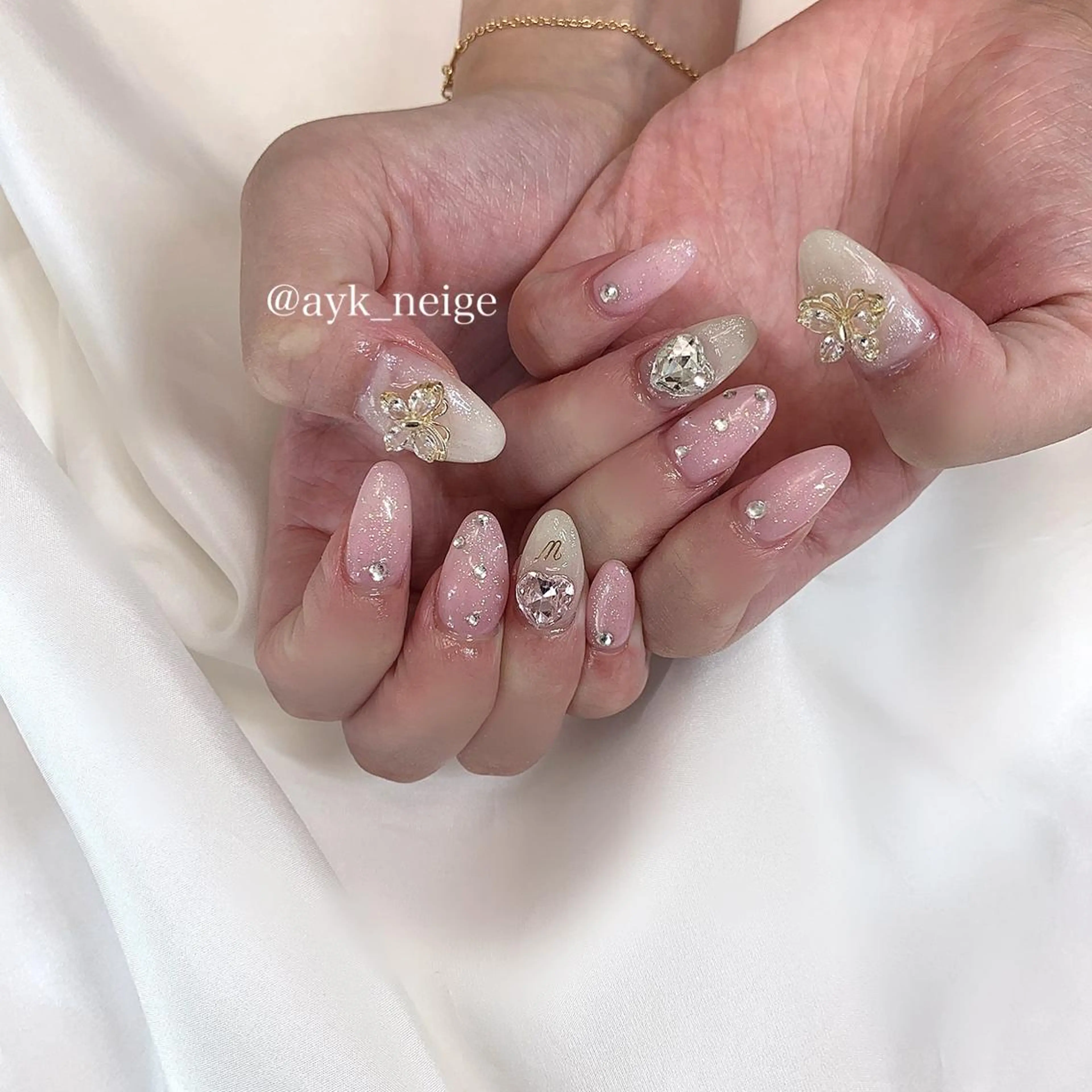 ネイル フットネイル 氷ネイル・うるうるネイル 韓国ネイル マグネットネイル 冬ネイル n'eige nail所属・大谷 綾香のネイルデザイン