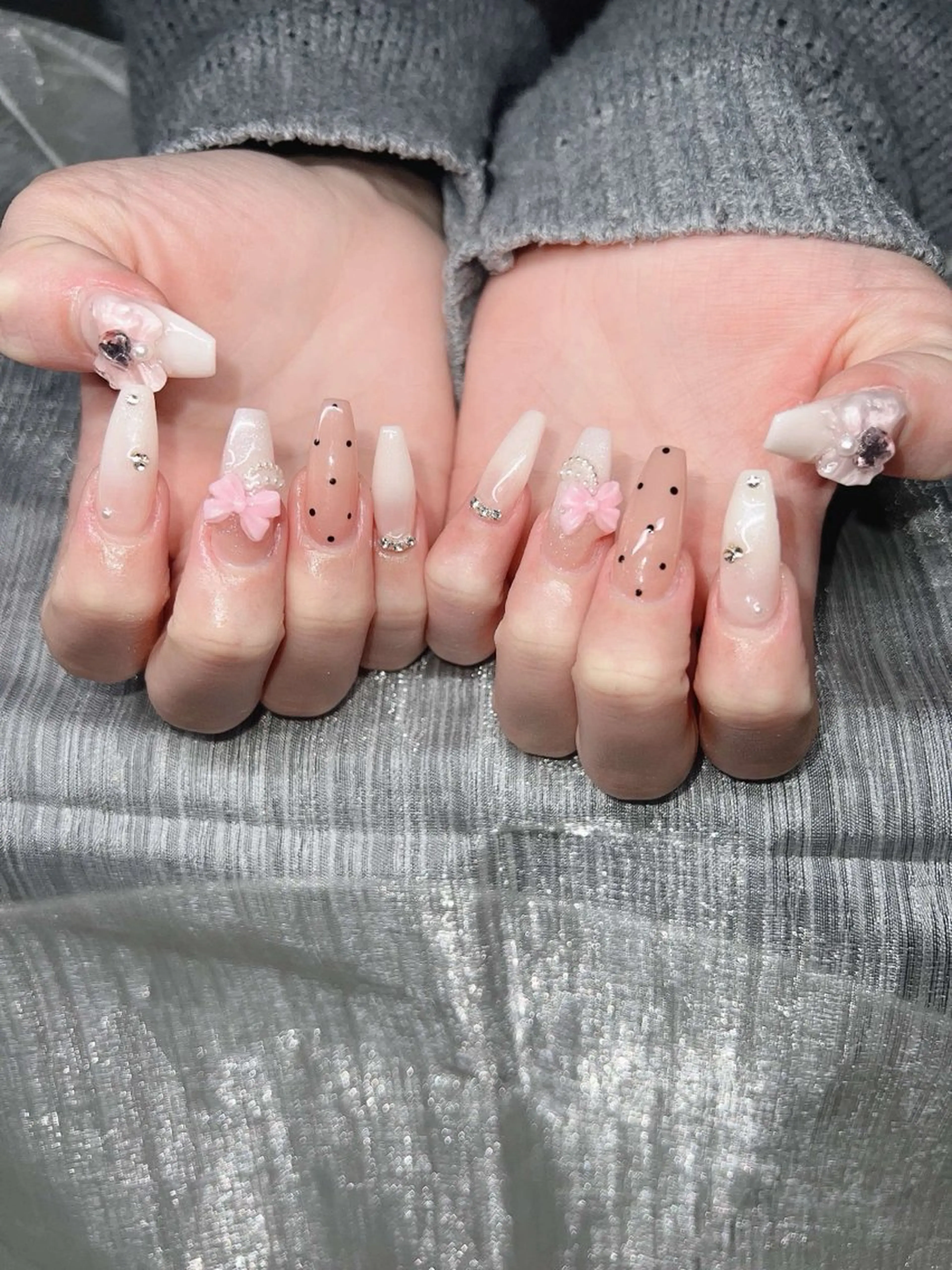 ネイル 長さ出し グラデーション 卒業式 キラキラネイル マグネットネイル Lee Nails チップ長さだし専門店のネイルデザイン